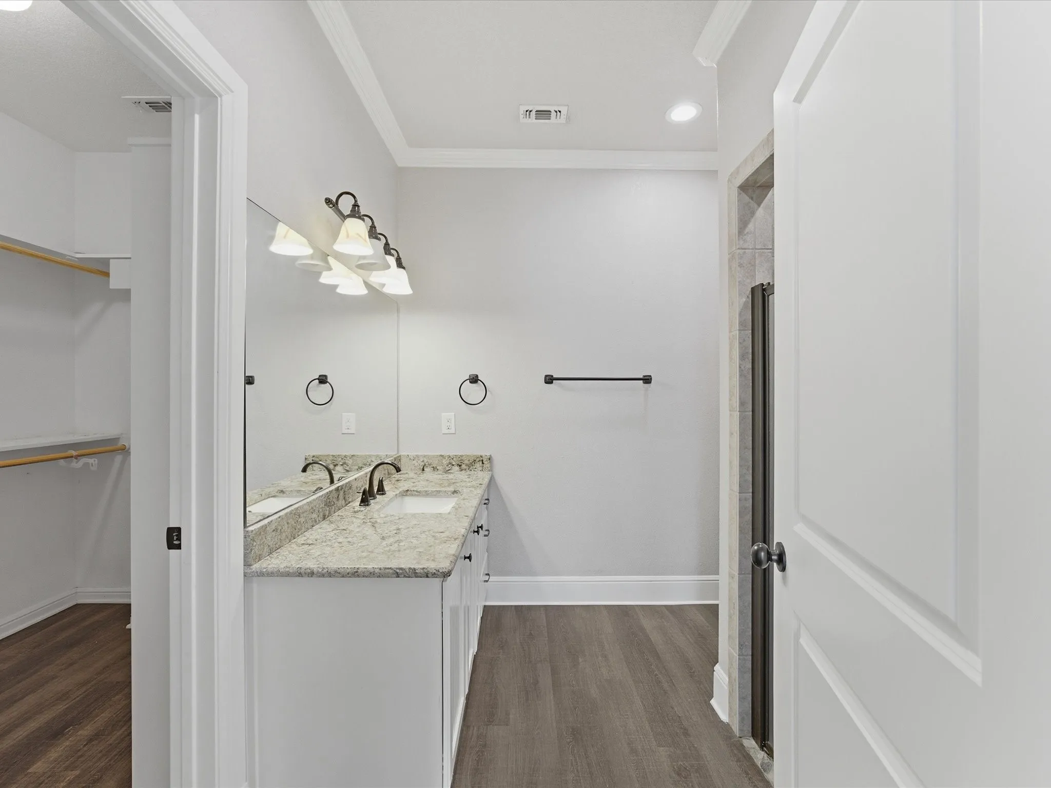 Single Family Residence For Sale in Wise County , 910 County Road 1111, Decatur, Texas 76234, 3 Bedroom, 4 Bathroom, 3 Garage spaces, 4,180 Sqft, built in 2015, mls#21303921, Real Estate Agent in Decatur, Homes For Sale in Wise county, Homes For Sale in Decatur, Realtor in Decatur Texas, Real Estate Brokerage Independent Realty Texas, Luminita Cordes Realtor