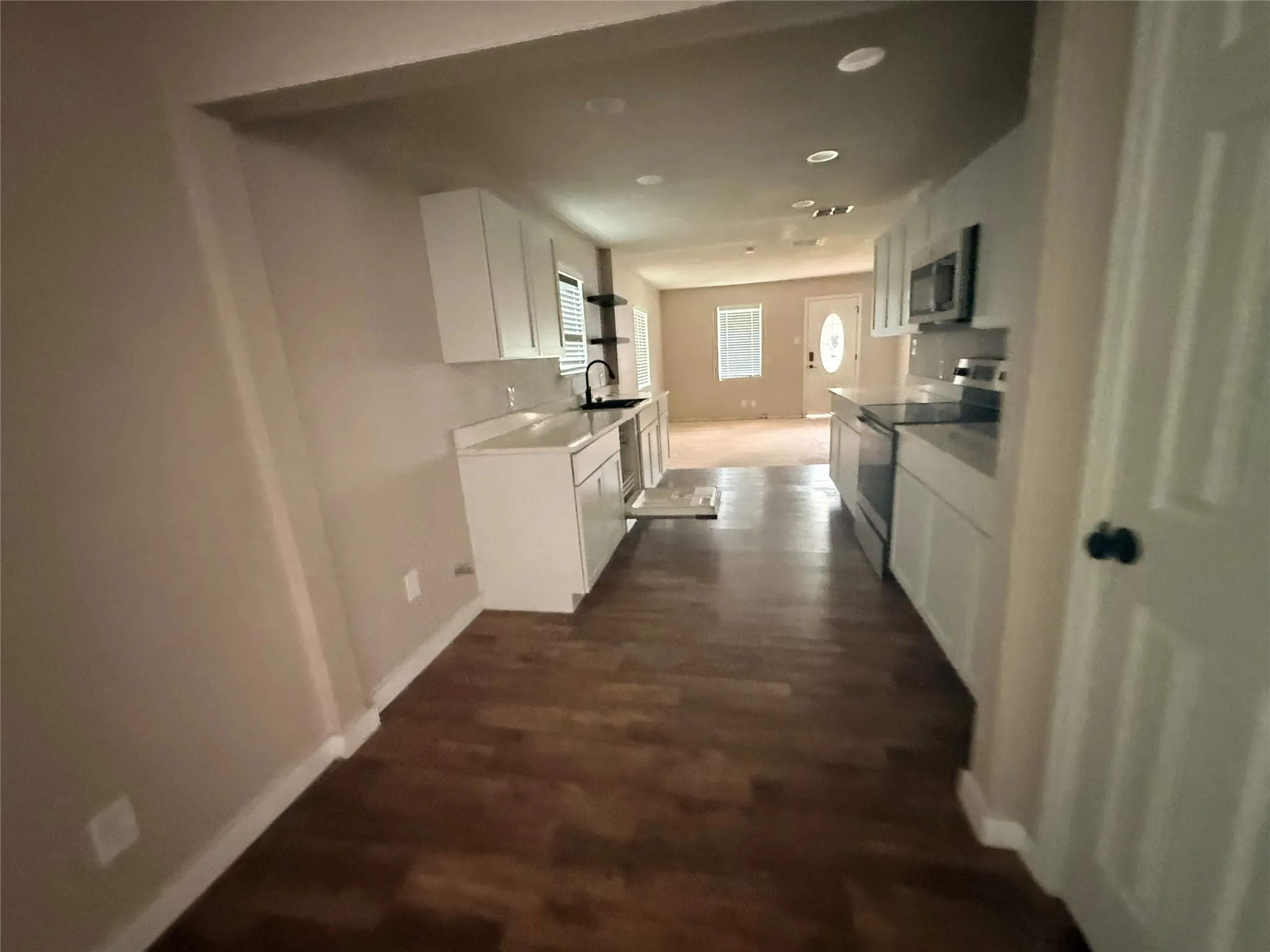 Single Family Residence For Sale in Kaufman County , 515 Burgett Street, Forney, Texas 75126, 3 Bedroom, 2 Bathroom, Garage spaces, 1,632 Sqft, built in 1960, mls#21304272, Real Estate Agent in Forney, Homes For Sale in Kaufman county, Homes For Sale in Forney, Realtor in Forney Texas, Real Estate Brokerage Independent Realty Texas, Luminita Cordes Realtor