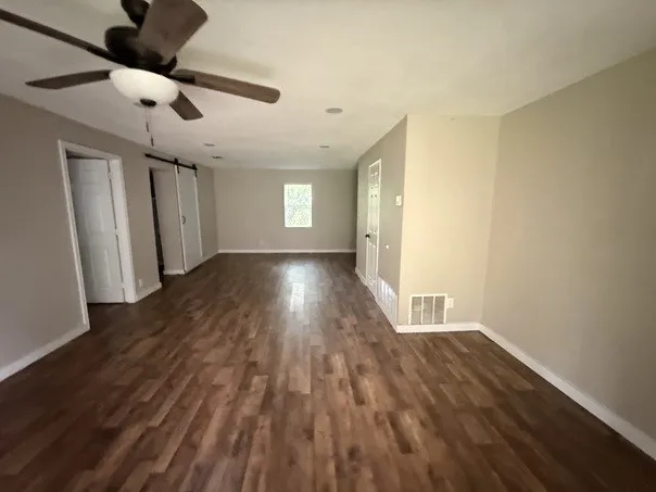 Single Family Residence For Sale in Kaufman County , 515 Burgett Street, Forney, Texas 75126, 3 Bedroom, 2 Bathroom, Garage spaces, 1,632 Sqft, built in 1960, mls#21304272, Real Estate Agent in Forney, Homes For Sale in Kaufman county, Homes For Sale in Forney, Realtor in Forney Texas, Real Estate Brokerage Independent Realty Texas, Luminita Cordes Realtor