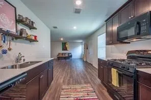 Single Family Residence For Rent in Kaufman County , 4416 Culrin Way, Forney, Texas 75126, 2 Bedroom, 1 Bathroom, 2 Garage spaces, 982 Sqft, built in 2020, mls#21301699, Real Estate Agent in Forney, Homes For Rent in Kaufman county, Homes For Rent in Forney, Realtor in Forney Texas, Real Estate Brokerage Independent Realty Texas, Luminita Cordes Realtor