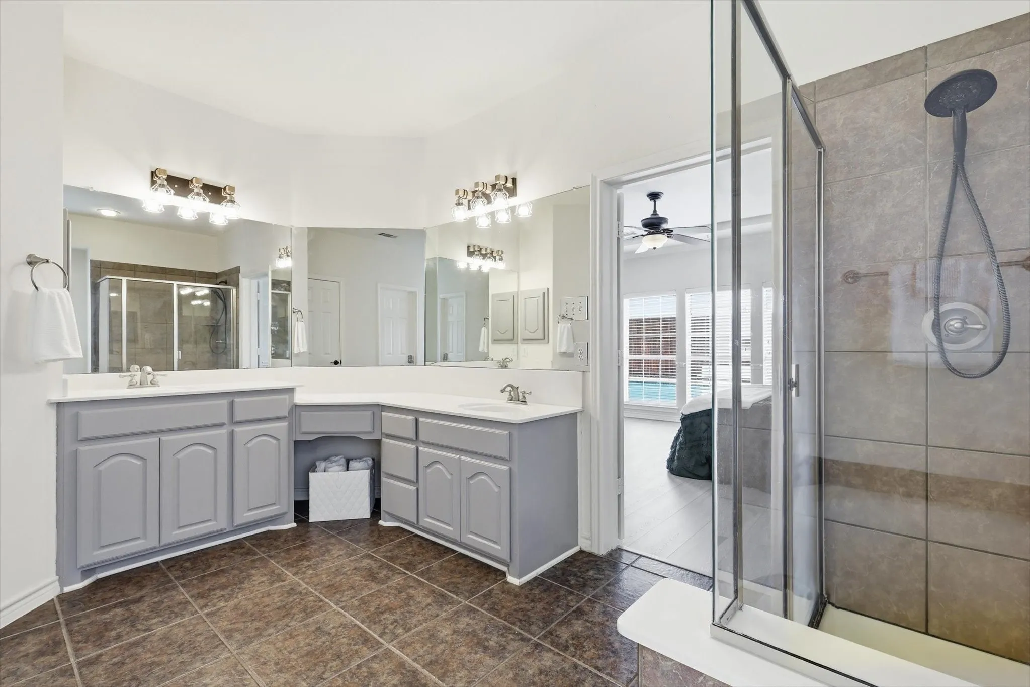 Single Family Residence For Sale in Collin County , 15226 Preachers Lane, Frisco, Texas 75035, 5 Bedroom, 4 Bathroom, 2 Garage spaces, 3,857 Sqft, built in 2005, mls#21289818, Real Estate Agent in Frisco, Homes For Sale in Collin county, Homes For Sale in Frisco, Realtor in Frisco Texas, Real Estate Brokerage Independent Realty Texas, Luminita Cordes Realtor