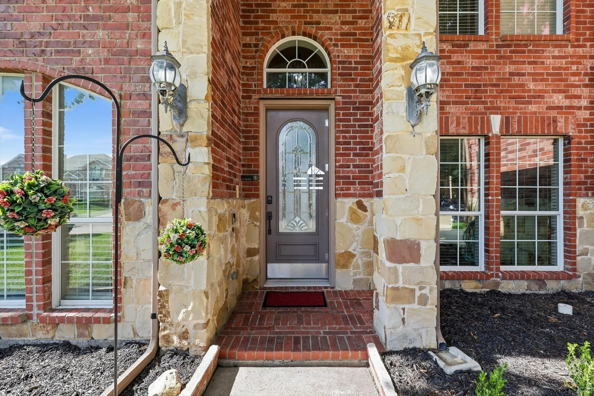 Single Family Residence For Sale in Collin County , 15226 Preachers Lane, Frisco, Texas 75035, 5 Bedroom, 4 Bathroom, 2 Garage spaces, 3,857 Sqft, built in 2005, mls#21289818, Real Estate Agent in Frisco, Homes For Sale in Collin county, Homes For Sale in Frisco, Realtor in Frisco Texas, Real Estate Brokerage Independent Realty Texas, Luminita Cordes Realtor
