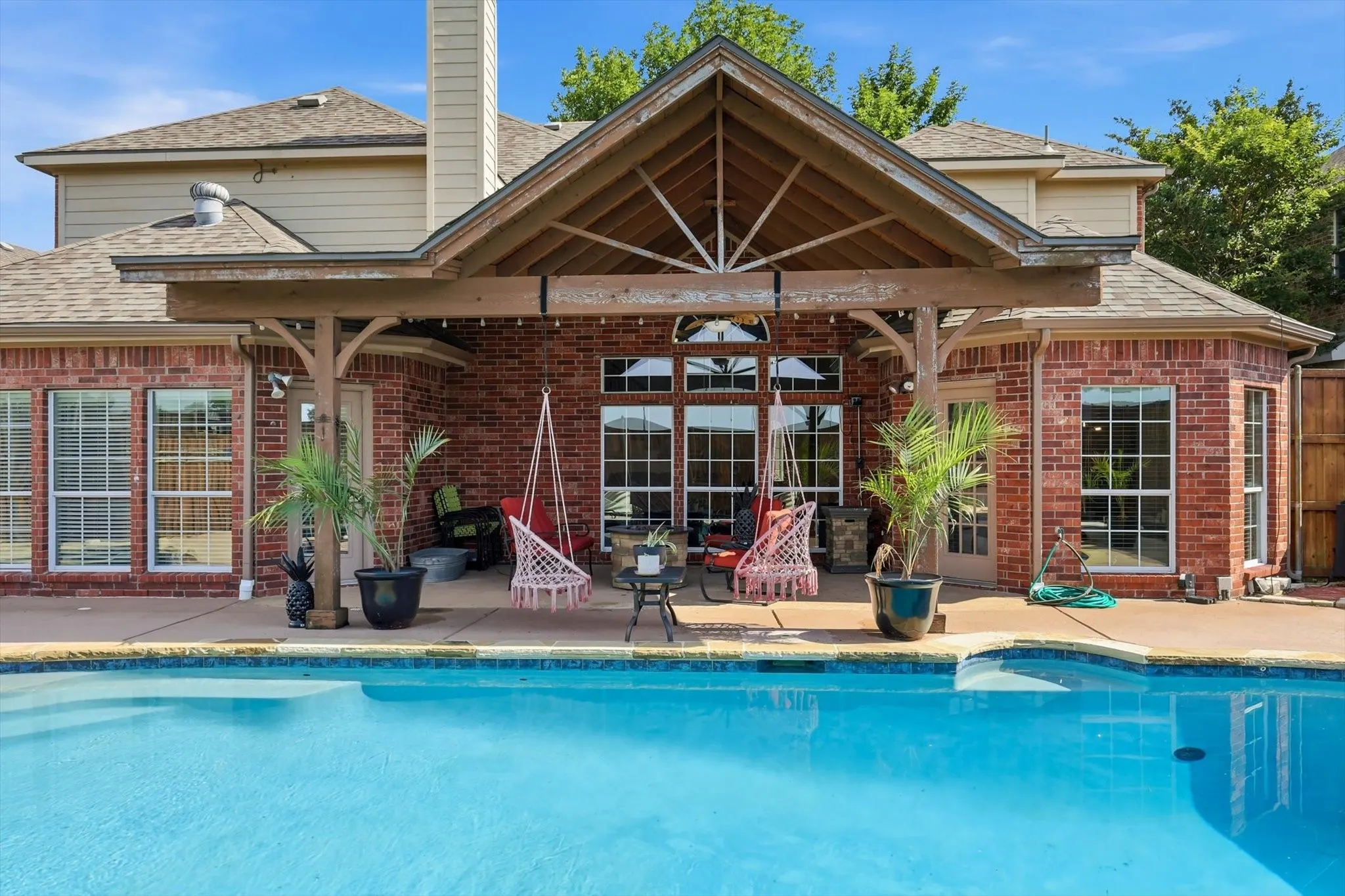 Single Family Residence For Sale in Collin County , 15226 Preachers Lane, Frisco, Texas 75035, 5 Bedroom, 4 Bathroom, 2 Garage spaces, 3,857 Sqft, built in 2005, mls#21289818, Real Estate Agent in Frisco, Homes For Sale in Collin county, Homes For Sale in Frisco, Realtor in Frisco Texas, Real Estate Brokerage Independent Realty Texas, Luminita Cordes Realtor