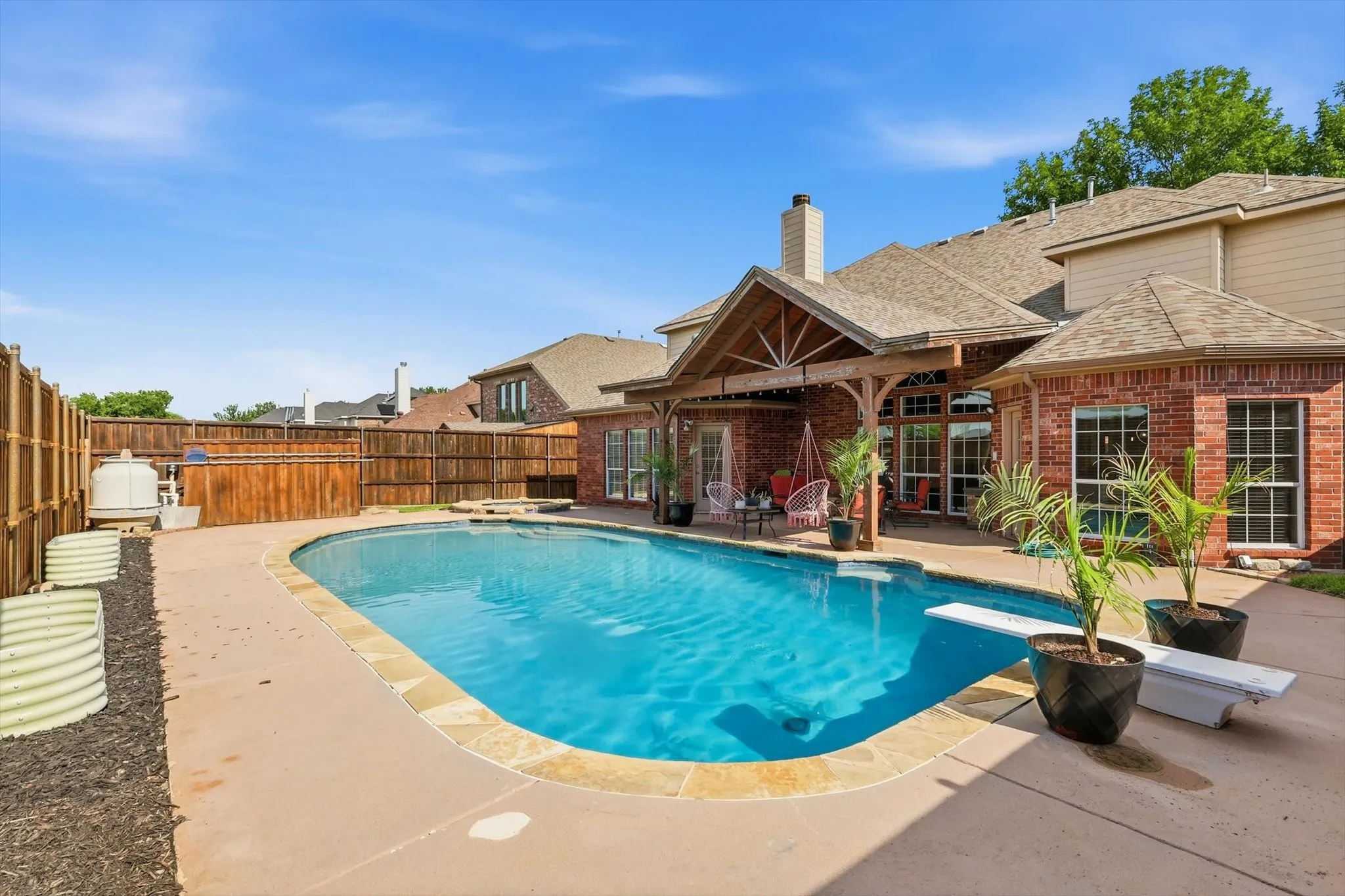 Single Family Residence For Sale in Collin County , 15226 Preachers Lane, Frisco, Texas 75035, 5 Bedroom, 4 Bathroom, 2 Garage spaces, 3,857 Sqft, built in 2005, mls#21289818, Real Estate Agent in Frisco, Homes For Sale in Collin county, Homes For Sale in Frisco, Realtor in Frisco Texas, Real Estate Brokerage Independent Realty Texas, Luminita Cordes Realtor