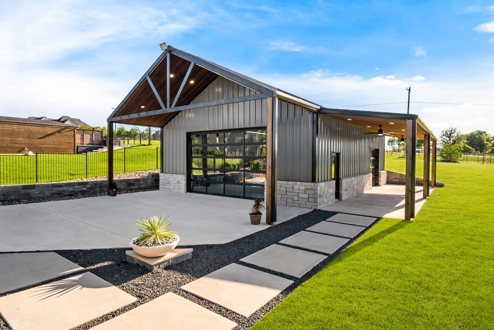 Single Family Residence For Sale in Collin County , 1414 Tucker Place, Celina, Texas 75009, 7 Bedroom, 7 Bathroom, 7 Garage spaces, 5,267 Sqft, built in 2022, mls#21298396, Real Estate Agent in Celina, Homes For Sale in Collin county, Homes For Sale in Celina, Realtor in Celina Texas, Real Estate Brokerage Independent Realty Texas, Luminita Cordes Realtor