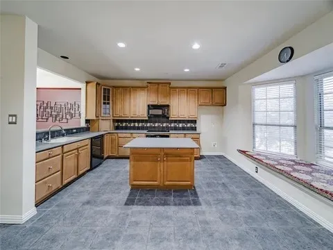 Townhouse For Sale in Denton County , 2573 Jacobson Drive, Lewisville, Texas 75067, 3 Bedroom, 4 Bathroom, 2 Garage spaces, 2,482 Sqft, built in 2008, mls#21294857, Real Estate Agent in Lewisville, Homes For Sale in Denton county, Homes For Sale in Lewisville, Realtor in Lewisville Texas, Real Estate Brokerage Independent Realty Texas, Luminita Cordes Realtor