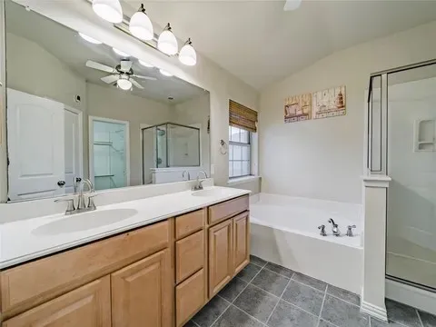Townhouse For Sale in Denton County , 2573 Jacobson Drive, Lewisville, Texas 75067, 3 Bedroom, 4 Bathroom, 2 Garage spaces, 2,482 Sqft, built in 2008, mls#21294857, Real Estate Agent in Lewisville, Homes For Sale in Denton county, Homes For Sale in Lewisville, Realtor in Lewisville Texas, Real Estate Brokerage Independent Realty Texas, Luminita Cordes Realtor