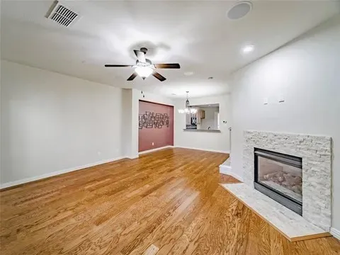 Townhouse For Sale in Denton County , 2573 Jacobson Drive, Lewisville, Texas 75067, 3 Bedroom, 4 Bathroom, 2 Garage spaces, 2,482 Sqft, built in 2008, mls#21294857, Real Estate Agent in Lewisville, Homes For Sale in Denton county, Homes For Sale in Lewisville, Realtor in Lewisville Texas, Real Estate Brokerage Independent Realty Texas, Luminita Cordes Realtor