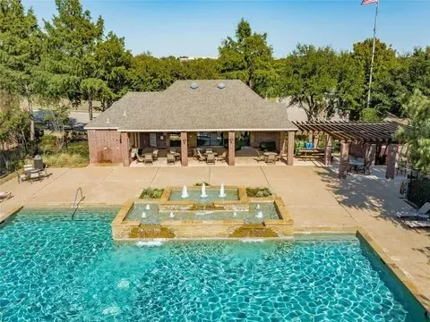 Townhouse For Sale in Denton County , 2573 Jacobson Drive, Lewisville, Texas 75067, 3 Bedroom, 4 Bathroom, 2 Garage spaces, 2,482 Sqft, built in 2008, mls#21294857, Real Estate Agent in Lewisville, Homes For Sale in Denton county, Homes For Sale in Lewisville, Realtor in Lewisville Texas, Real Estate Brokerage Independent Realty Texas, Luminita Cordes Realtor