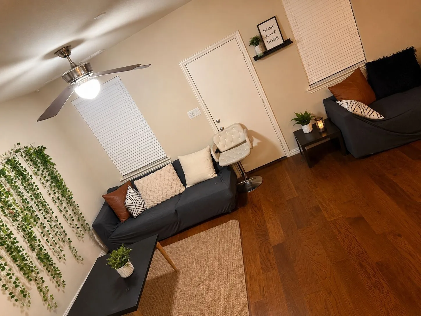 Townhouse For Sale in Denton County , 2573 Jacobson Drive, Lewisville, Texas 75067, 3 Bedroom, 4 Bathroom, 2 Garage spaces, 2,482 Sqft, built in 2008, mls#21294857, Real Estate Agent in Lewisville, Homes For Sale in Denton county, Homes For Sale in Lewisville, Realtor in Lewisville Texas, Real Estate Brokerage Independent Realty Texas, Luminita Cordes Realtor