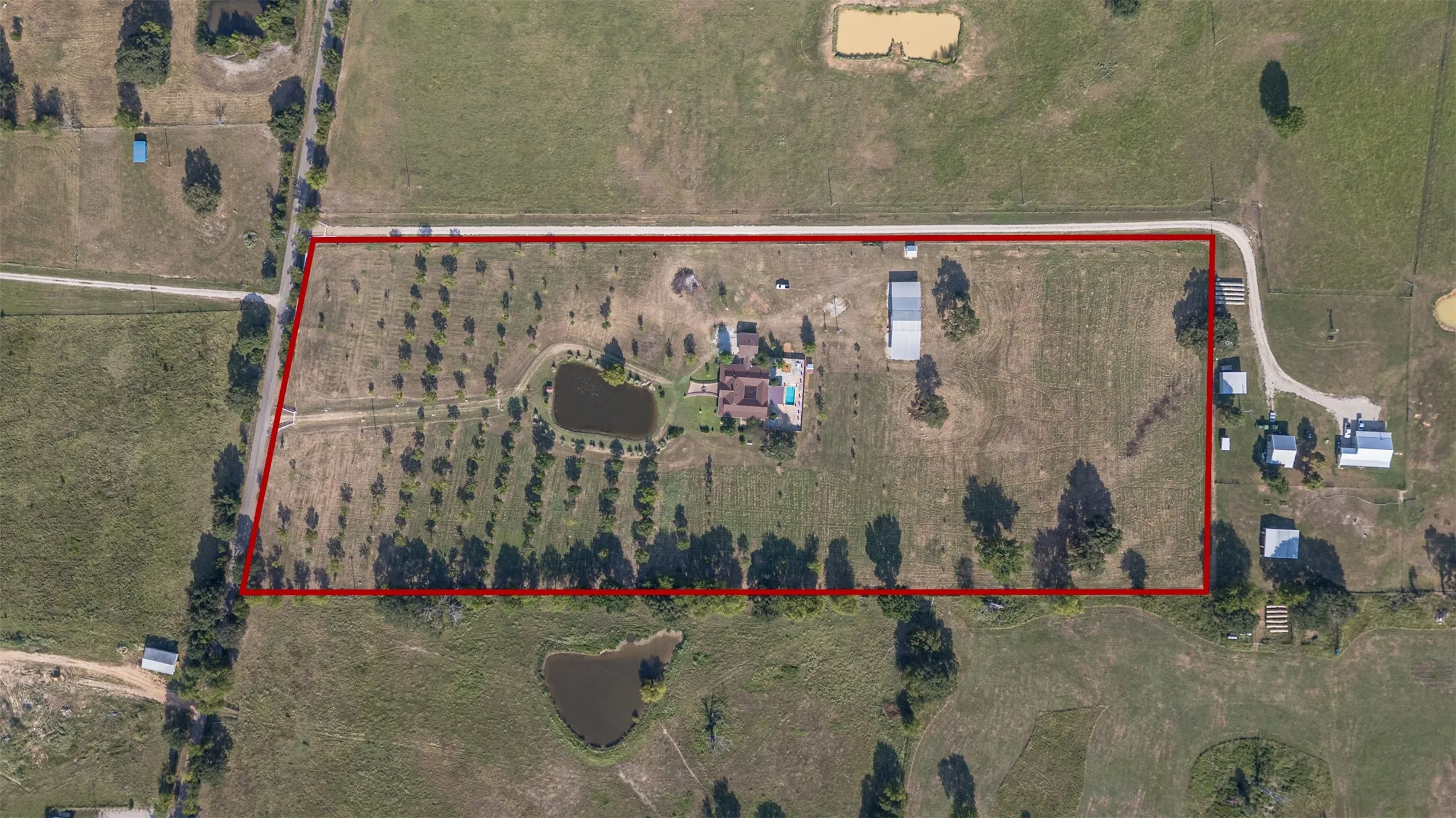Single Family Residence For Sale in Wood County , 4699 County Road 1600, Alba, Texas 75410, 4 Bedroom, 3 Bathroom, 4 Garage spaces, 3,210 Sqft, built in 2007, mls#21300632, Real Estate Agent in Alba, Homes For Sale in Wood county, Homes For Sale in Alba, Realtor in Alba Texas, Real Estate Brokerage Independent Realty Texas, Luminita Cordes Realtor
