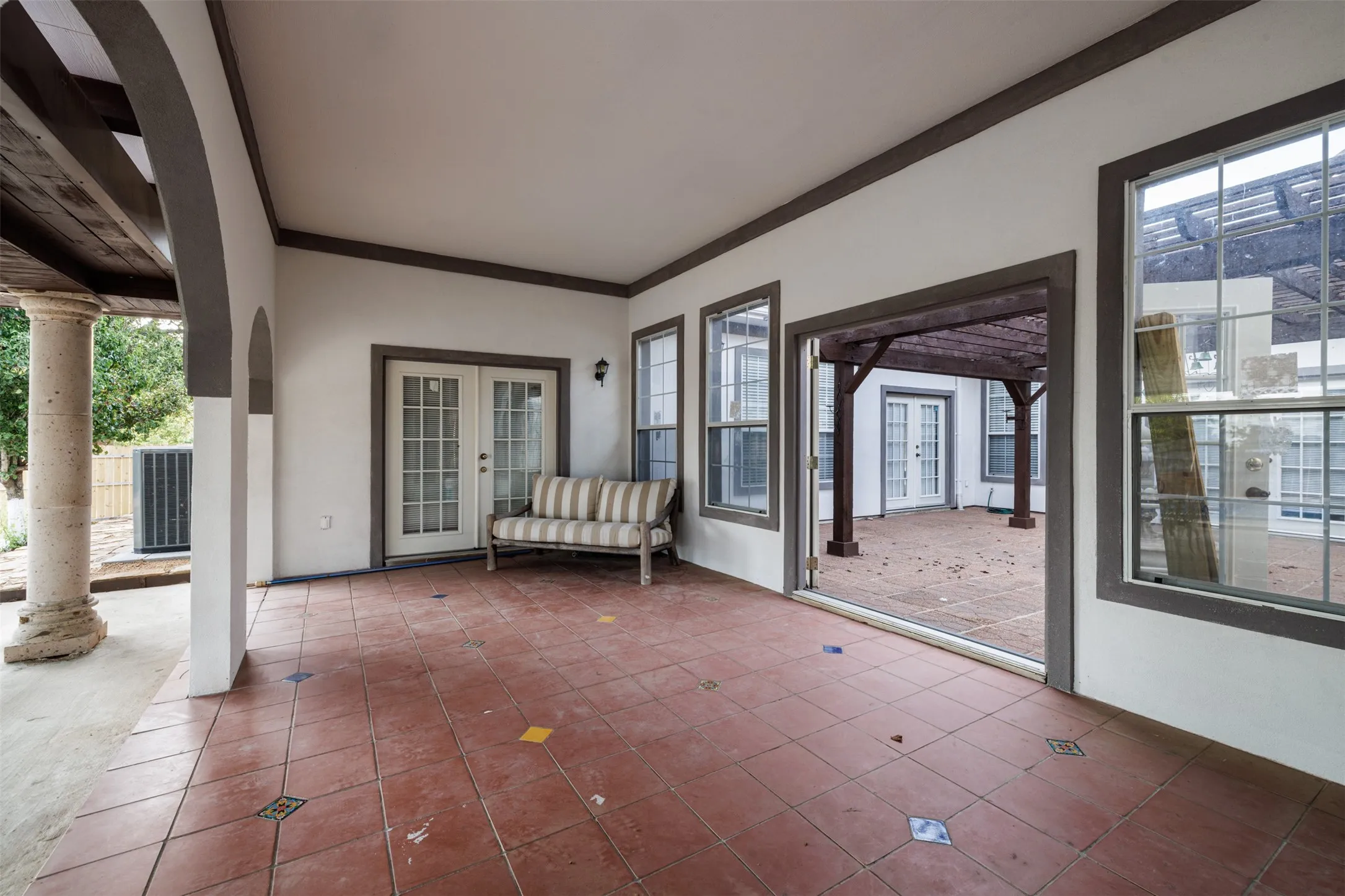 Single Family Residence For Sale in Wood County , 4699 County Road 1600, Alba, Texas 75410, 4 Bedroom, 3 Bathroom, 4 Garage spaces, 3,210 Sqft, built in 2007, mls#21300632, Real Estate Agent in Alba, Homes For Sale in Wood county, Homes For Sale in Alba, Realtor in Alba Texas, Real Estate Brokerage Independent Realty Texas, Luminita Cordes Realtor