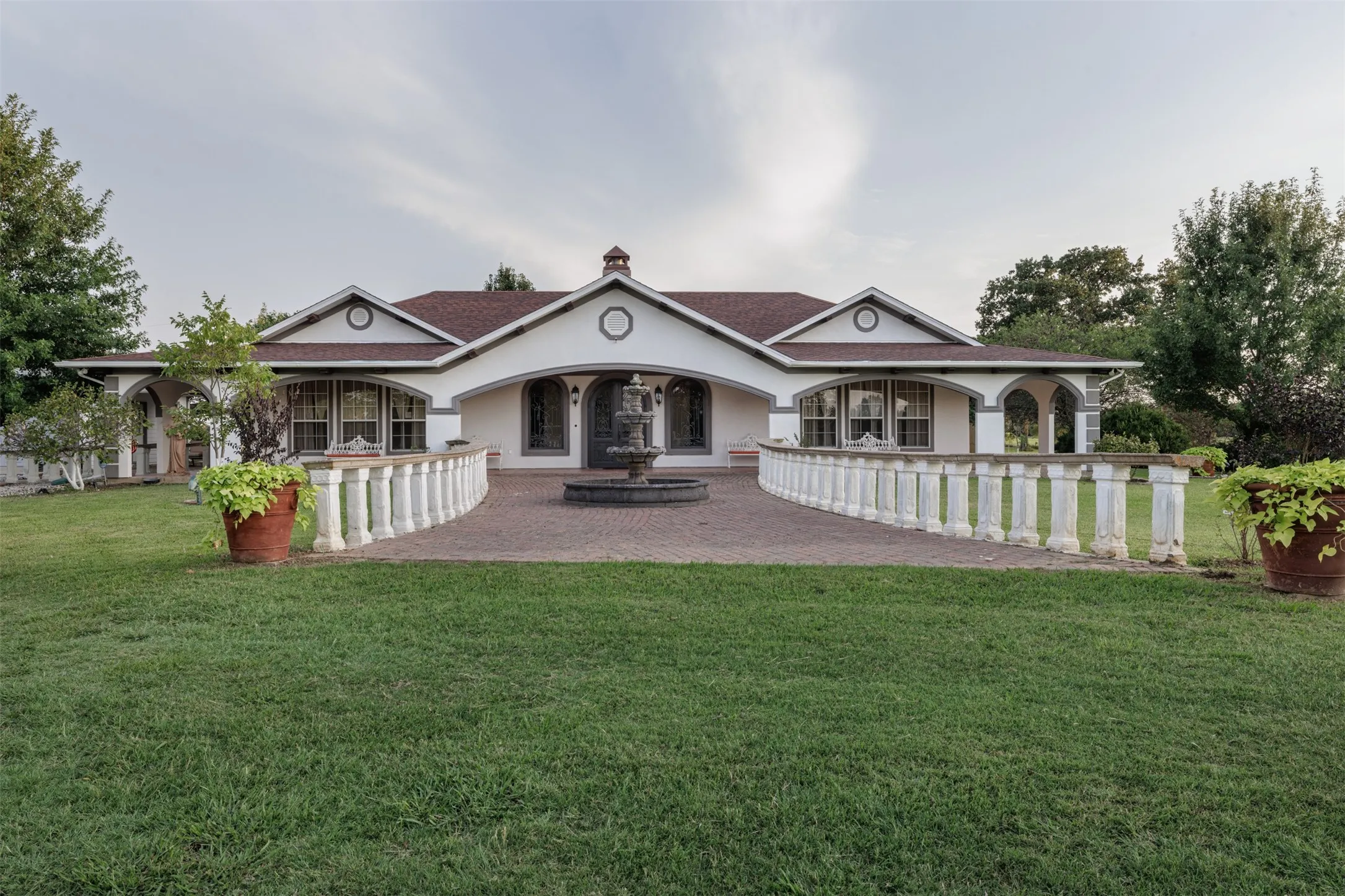 Single Family Residence For Sale in Wood County , 4699 County Road 1600, Alba, Texas 75410, 4 Bedroom, 3 Bathroom, 4 Garage spaces, 3,210 Sqft, built in 2007, mls#21300632, Real Estate Agent in Alba, Homes For Sale in Wood county, Homes For Sale in Alba, Realtor in Alba Texas, Real Estate Brokerage Independent Realty Texas, Luminita Cordes Realtor