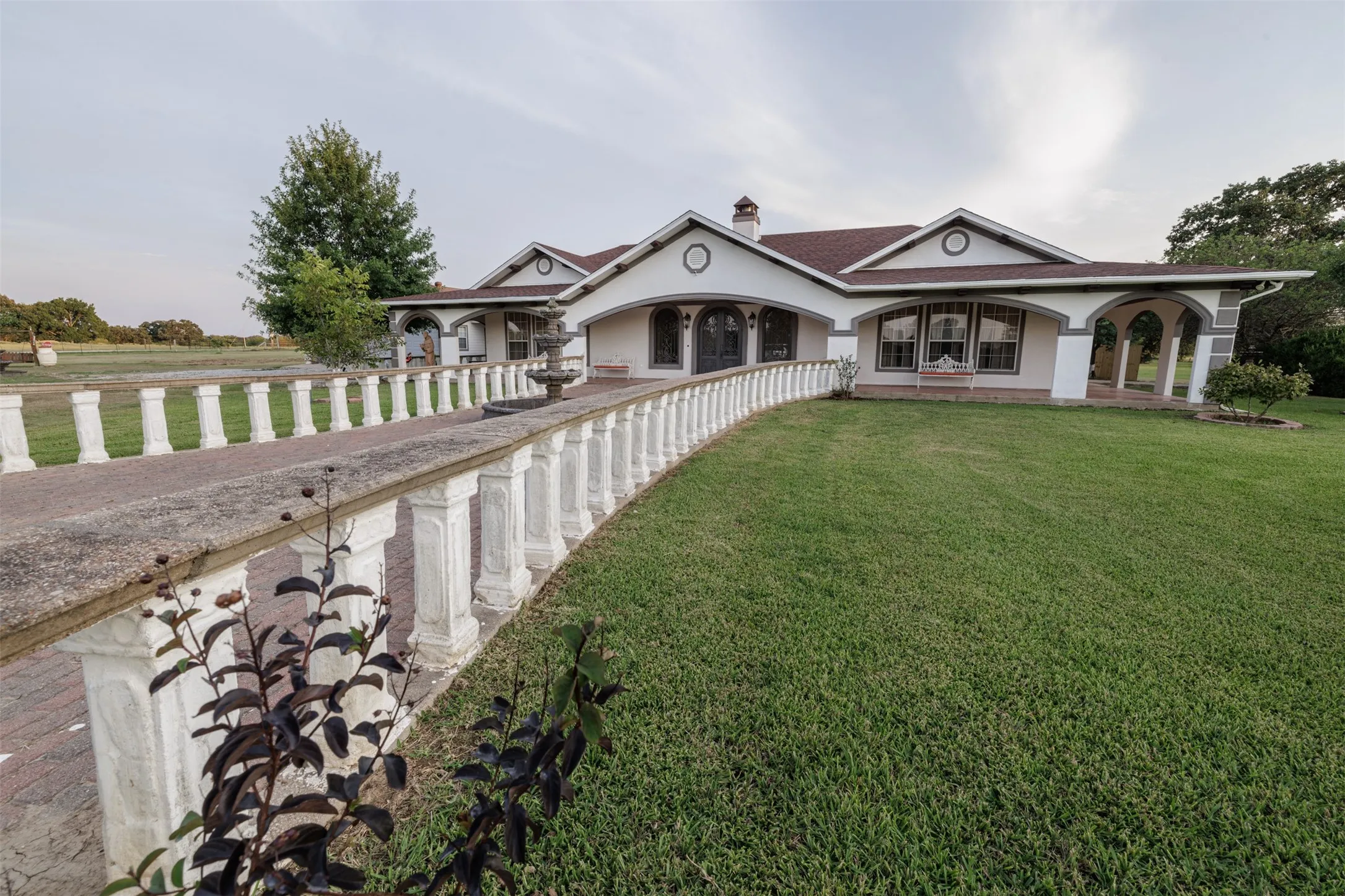 Single Family Residence For Sale in Wood County , 4699 County Road 1600, Alba, Texas 75410, 4 Bedroom, 3 Bathroom, 4 Garage spaces, 3,210 Sqft, built in 2007, mls#21300632, Real Estate Agent in Alba, Homes For Sale in Wood county, Homes For Sale in Alba, Realtor in Alba Texas, Real Estate Brokerage Independent Realty Texas, Luminita Cordes Realtor