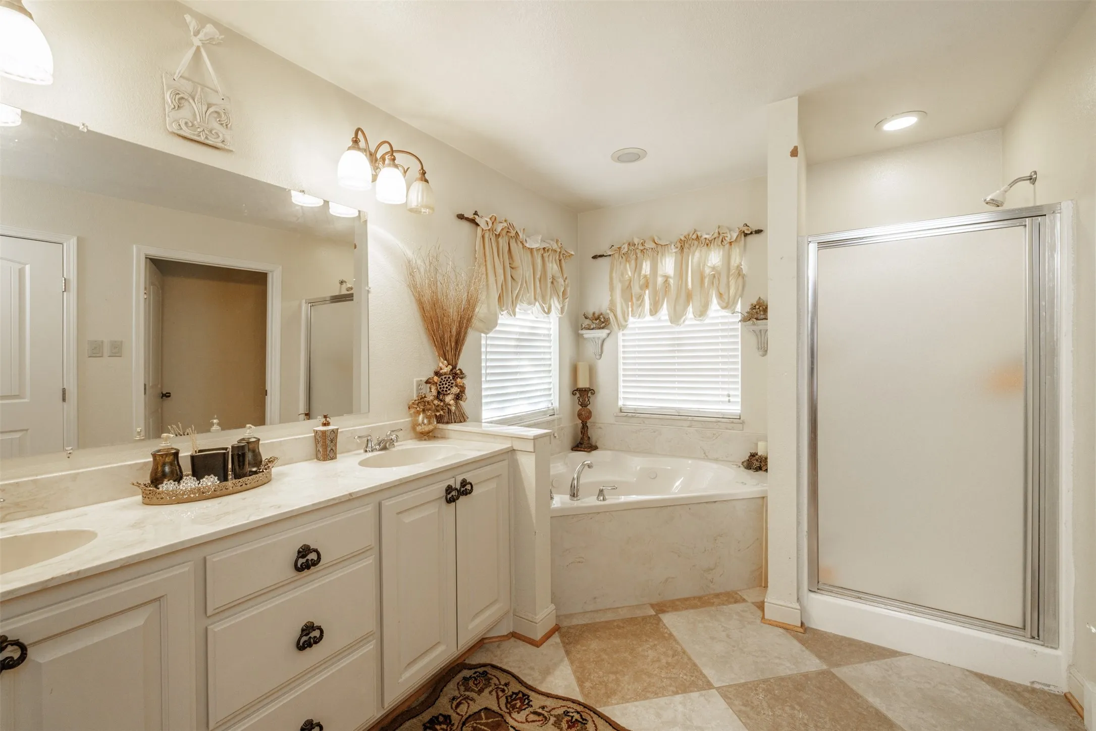 Single Family Residence For Sale in Wood County , 4699 County Road 1600, Alba, Texas 75410, 4 Bedroom, 3 Bathroom, 4 Garage spaces, 3,210 Sqft, built in 2007, mls#21300632, Real Estate Agent in Alba, Homes For Sale in Wood county, Homes For Sale in Alba, Realtor in Alba Texas, Real Estate Brokerage Independent Realty Texas, Luminita Cordes Realtor
