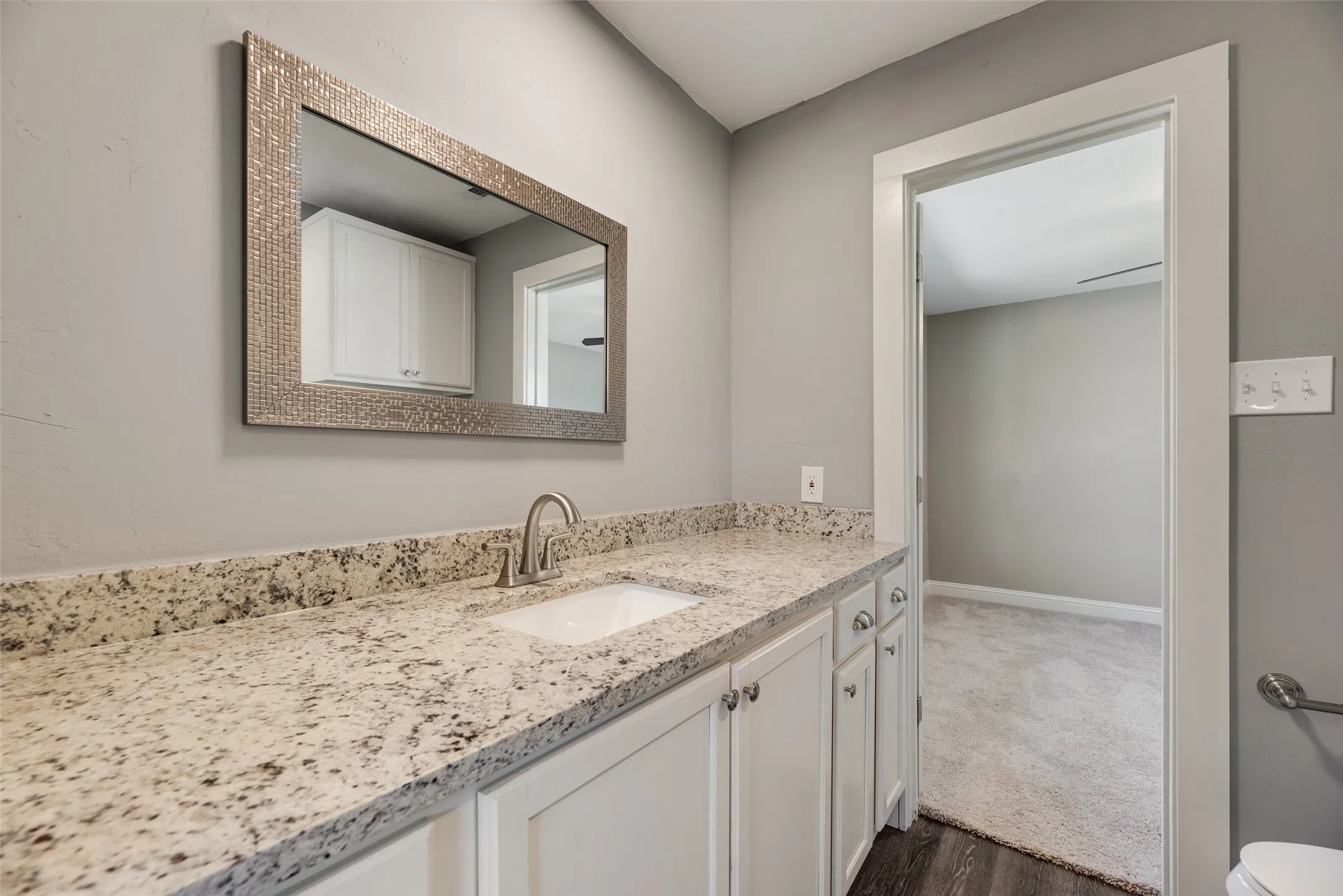 Single Family Residence For Sale in Hunt County , 302 County Road 3320, Greenville, Texas 75402, 3 Bedroom, 2 Bathroom, 2 Garage spaces, 1,670 Sqft, built in 1983, mls#21304279, Real Estate Agent in Greenville, Homes For Sale in Hunt county, Homes For Sale in Greenville, Realtor in Greenville Texas, Real Estate Brokerage Independent Realty Texas, Luminita Cordes Realtor