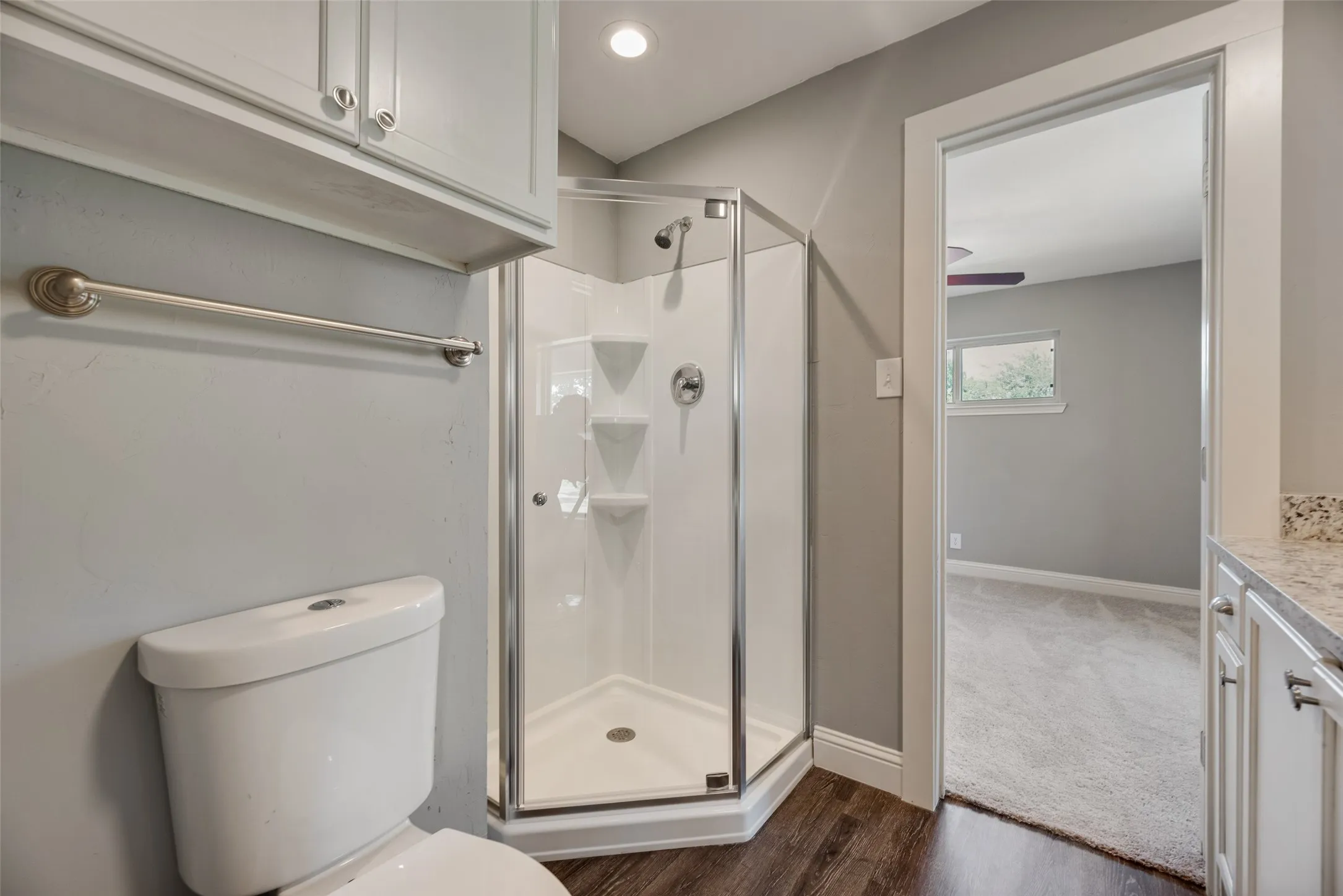 Single Family Residence For Sale in Hunt County , 302 County Road 3320, Greenville, Texas 75402, 3 Bedroom, 2 Bathroom, 2 Garage spaces, 1,670 Sqft, built in 1983, mls#21304279, Real Estate Agent in Greenville, Homes For Sale in Hunt county, Homes For Sale in Greenville, Realtor in Greenville Texas, Real Estate Brokerage Independent Realty Texas, Luminita Cordes Realtor