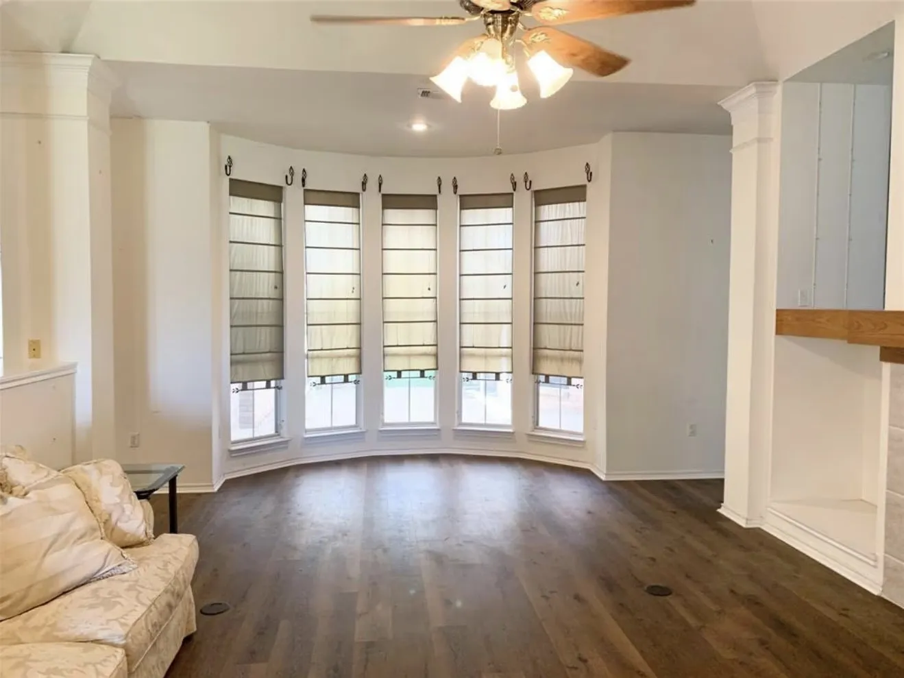 Single Family Residence For Rent in Fannin County , 566 County Road 3745, Wolfe City, Texas 75496, 3 Bedrooms, 2 Bathrooms, Garage spaces, 2,809 Sqft, built in 1998, Price $2,300, mls#21303000, Real Estate Agent in Wolfe City, Homes For Rent in Fannin county, Homes For Rent in Wolfe City, Realtor in Wolfe City Texas, Real Estate Brokerage Independent Realty Texas, Luminita Cordes Realtor