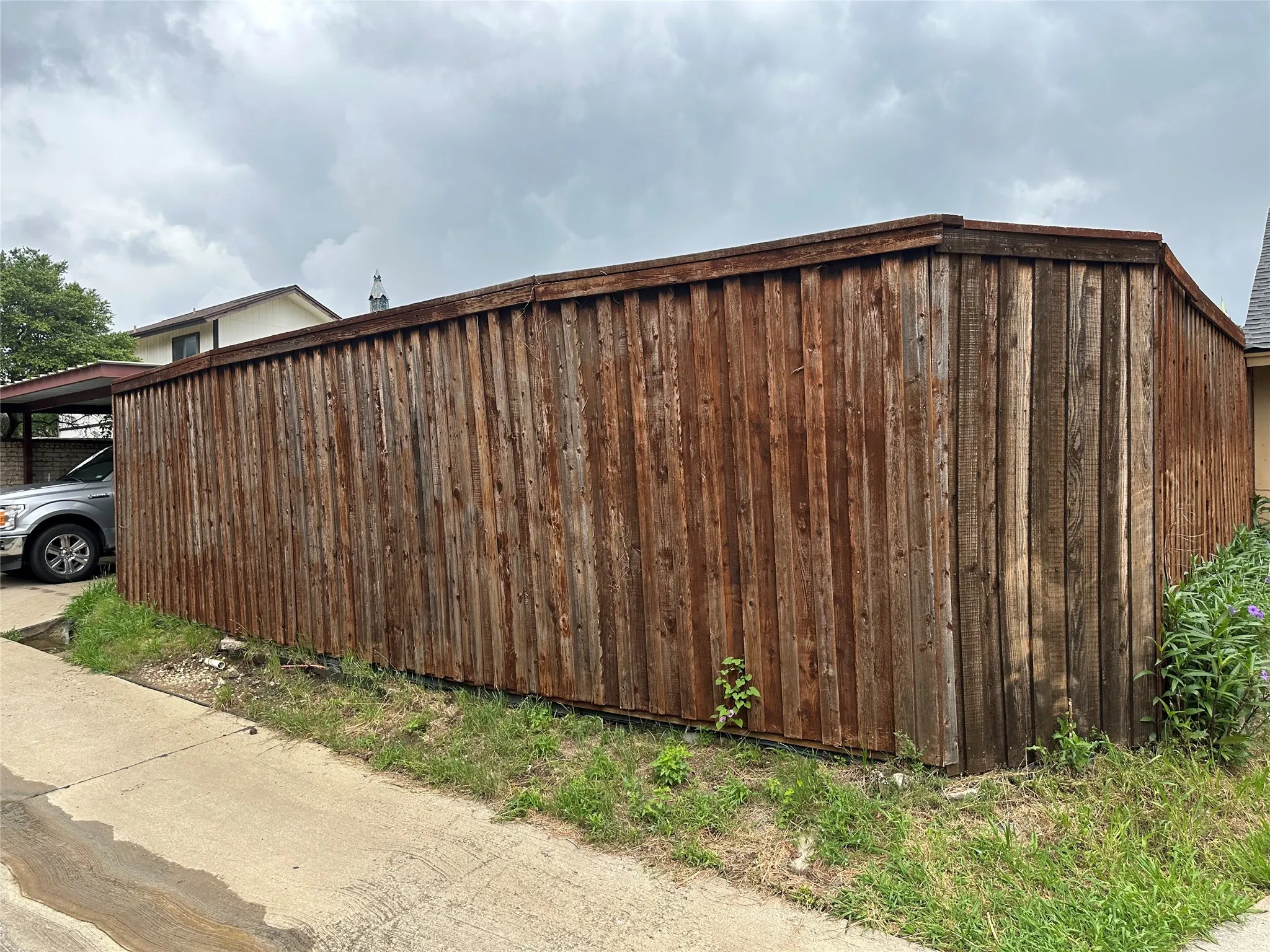 Single Family Residence For Sale in Denton County , 2312 Westbrook Drive, Carrollton, Texas 75007, 3 Bedrooms, 2 Bathrooms, 2 Garage spaces, 1,795 Sqft, built in 1978, Price $385,000, mls#21269111, Real Estate Agent in Carrollton, Homes For Sale in Denton county, Homes For Sale in Carrollton, Realtor in Carrollton Texas, Real Estate Brokerage Independent Realty Texas, Luminita Cordes Realtor