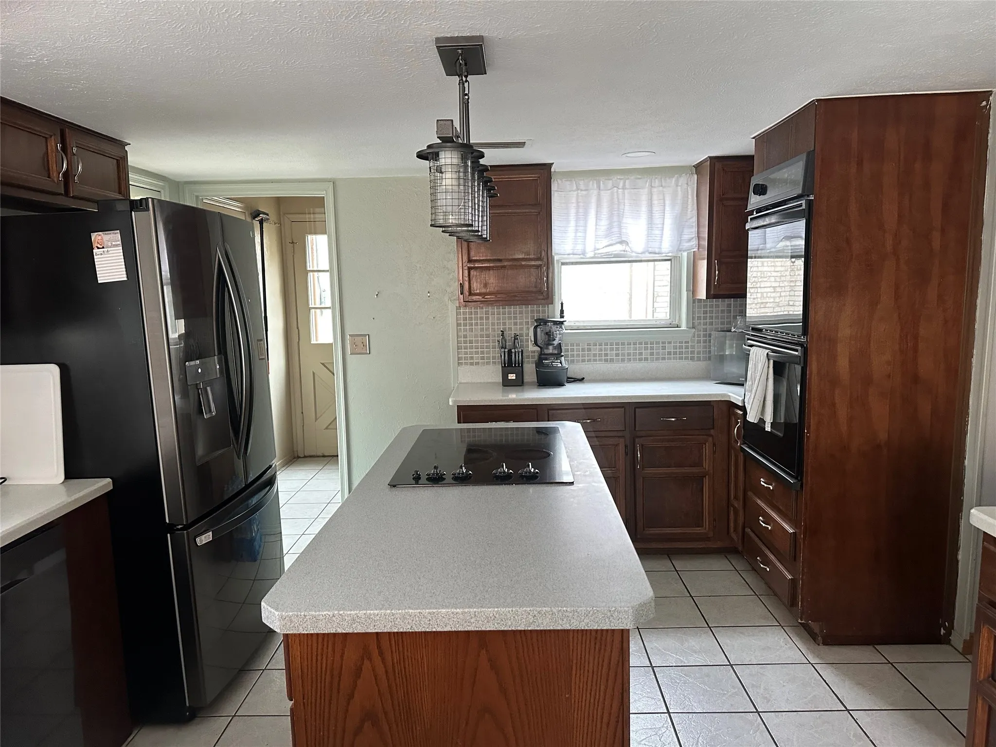 Single Family Residence For Sale in Denton County , 2312 Westbrook Drive, Carrollton, Texas 75007, 3 Bedrooms, 2 Bathrooms, 2 Garage spaces, 1,795 Sqft, built in 1978, Price $385,000, mls#21269111, Real Estate Agent in Carrollton, Homes For Sale in Denton county, Homes For Sale in Carrollton, Realtor in Carrollton Texas, Real Estate Brokerage Independent Realty Texas, Luminita Cordes Realtor