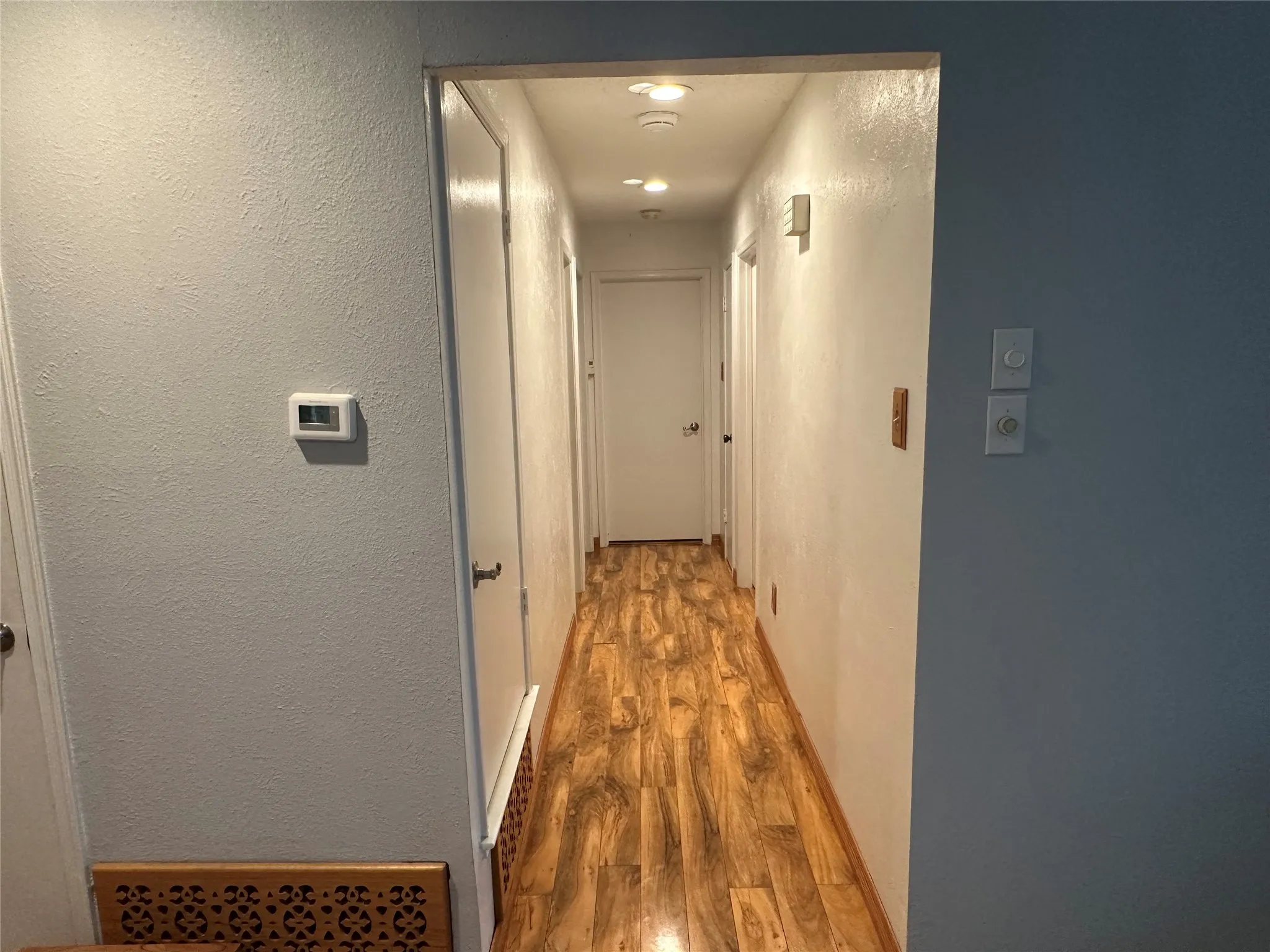 Single Family Residence For Sale in Denton County , 2312 Westbrook Drive, Carrollton, Texas 75007, 3 Bedrooms, 2 Bathrooms, 2 Garage spaces, 1,795 Sqft, built in 1978, Price $385,000, mls#21269111, Real Estate Agent in Carrollton, Homes For Sale in Denton county, Homes For Sale in Carrollton, Realtor in Carrollton Texas, Real Estate Brokerage Independent Realty Texas, Luminita Cordes Realtor