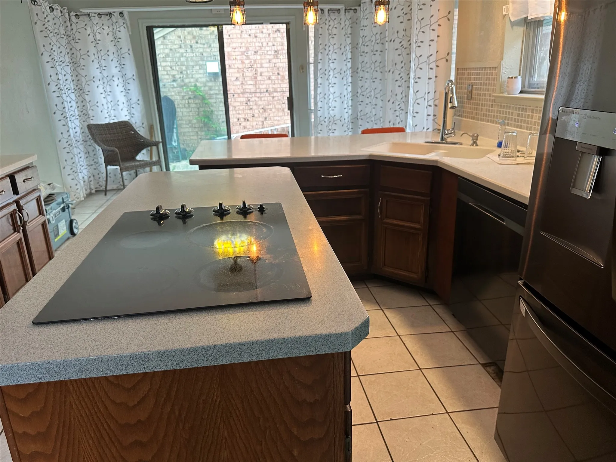 Single Family Residence For Sale in Denton County , 2312 Westbrook Drive, Carrollton, Texas 75007, 3 Bedrooms, 2 Bathrooms, 2 Garage spaces, 1,795 Sqft, built in 1978, Price $385,000, mls#21269111, Real Estate Agent in Carrollton, Homes For Sale in Denton county, Homes For Sale in Carrollton, Realtor in Carrollton Texas, Real Estate Brokerage Independent Realty Texas, Luminita Cordes Realtor