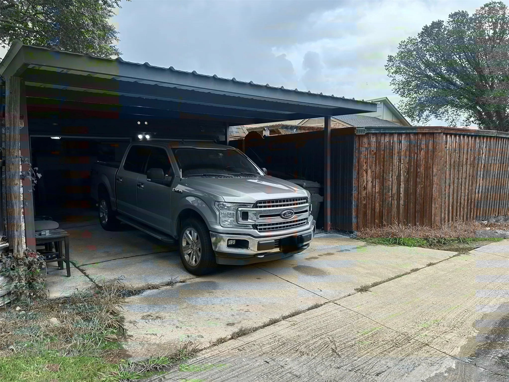 Single Family Residence For Sale in Denton County , 2312 Westbrook Drive, Carrollton, Texas 75007, 3 Bedrooms, 2 Bathrooms, 2 Garage spaces, 1,795 Sqft, built in 1978, Price $385,000, mls#21269111, Real Estate Agent in Carrollton, Homes For Sale in Denton county, Homes For Sale in Carrollton, Realtor in Carrollton Texas, Real Estate Brokerage Independent Realty Texas, Luminita Cordes Realtor