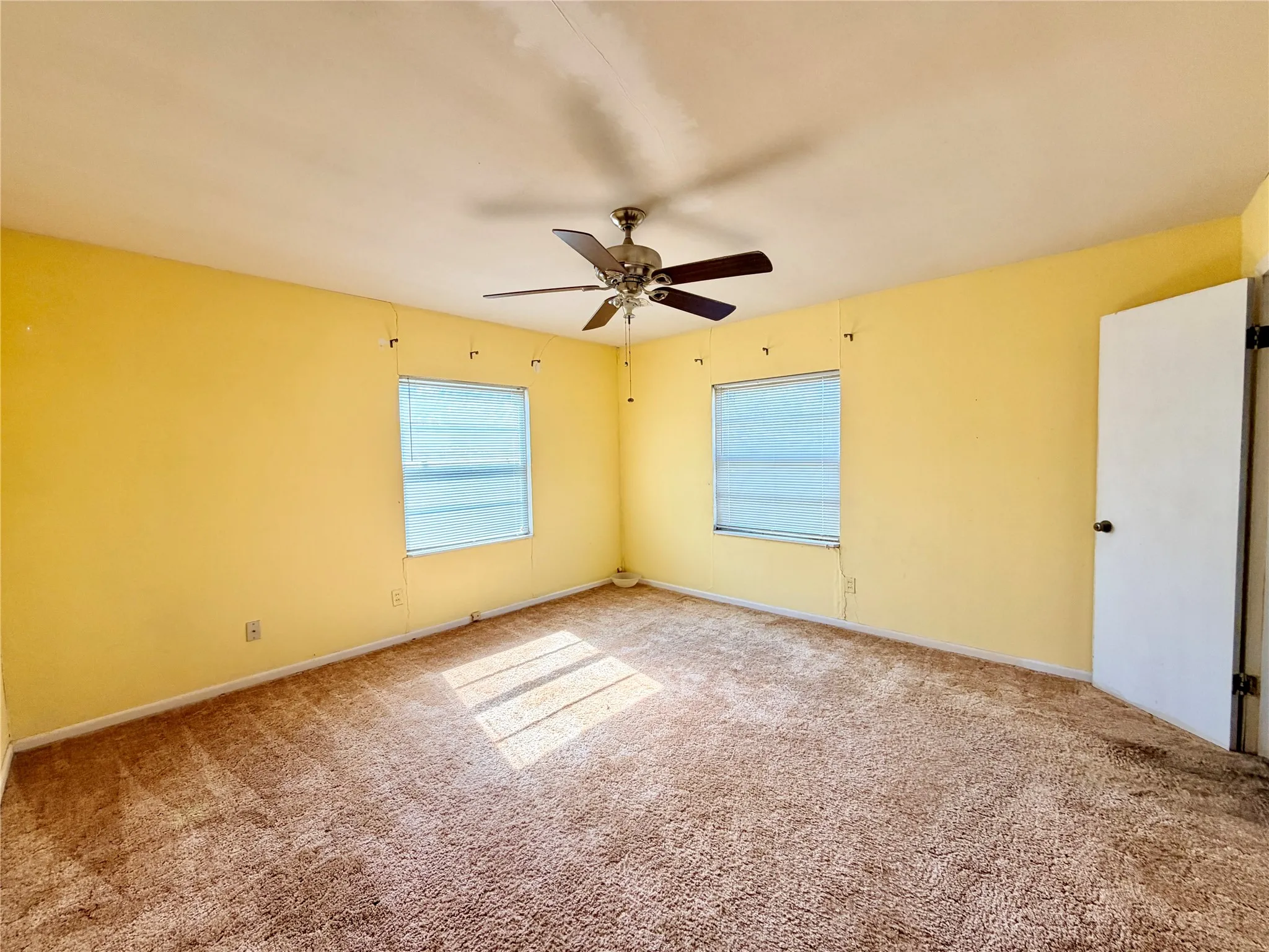 Single Family Residence For Sale in Taylor County , 649 Mccartney Lane, Tye, Texas 79563, 3 Bedroom, 2 Bathroom, Garage spaces, 1,534 Sqft, built in 1960, mls#21303965, Real Estate Agent in Tye, Homes For Sale in Taylor county, Homes For Sale in Tye, Realtor in Tye Texas, Real Estate Brokerage Independent Realty Texas, Luminita Cordes Realtor