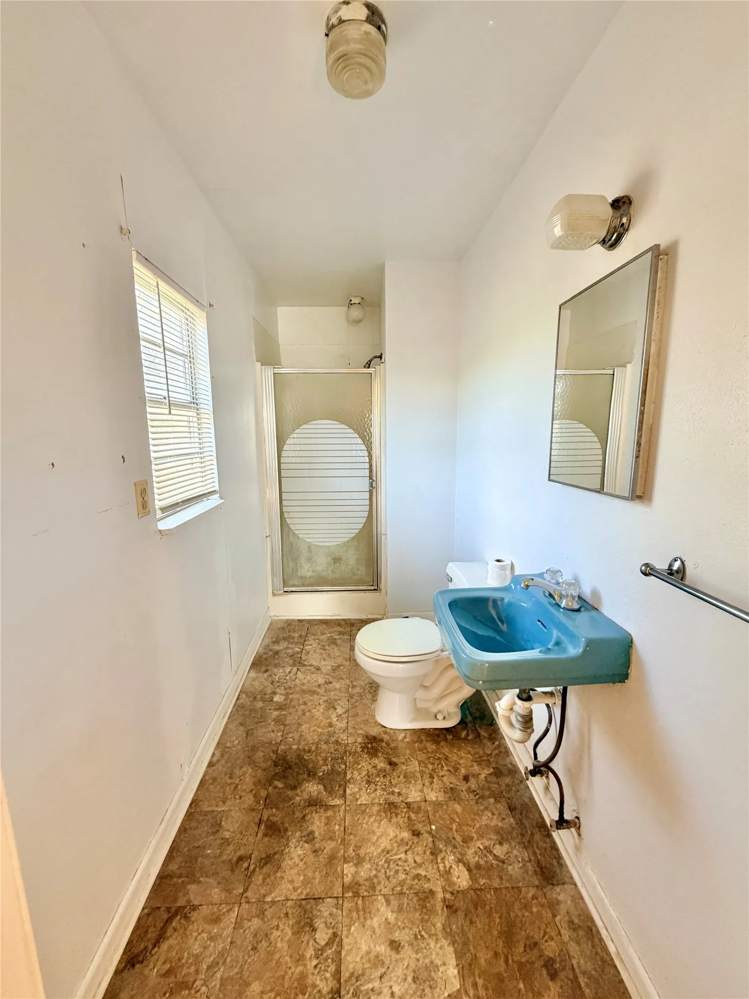 Single Family Residence For Sale in Taylor County , 649 Mccartney Lane, Tye, Texas 79563, 3 Bedroom, 2 Bathroom, Garage spaces, 1,534 Sqft, built in 1960, mls#21303965, Real Estate Agent in Tye, Homes For Sale in Taylor county, Homes For Sale in Tye, Realtor in Tye Texas, Real Estate Brokerage Independent Realty Texas, Luminita Cordes Realtor