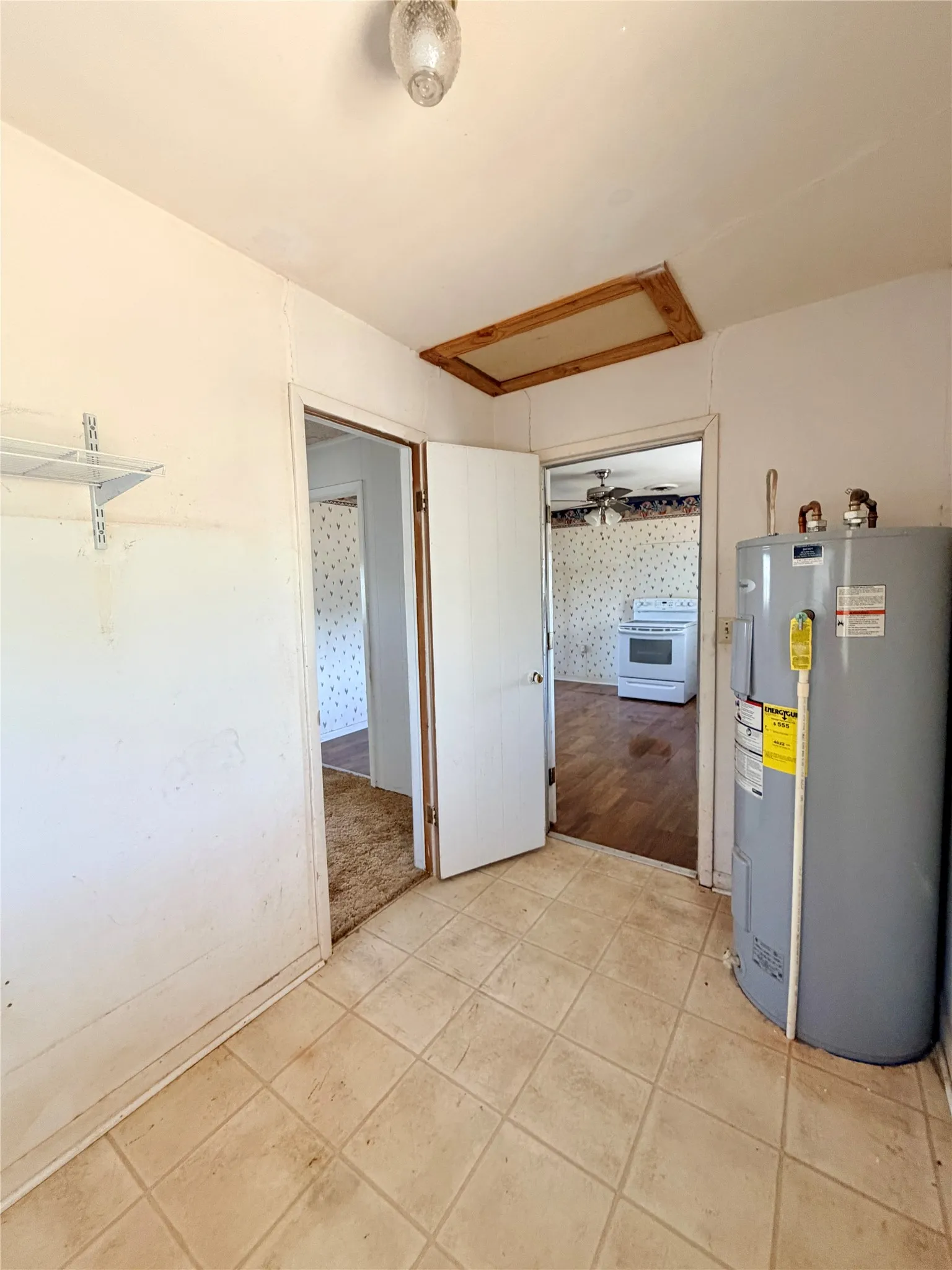 Single Family Residence For Sale in Taylor County , 649 Mccartney Lane, Tye, Texas 79563, 3 Bedroom, 2 Bathroom, Garage spaces, 1,534 Sqft, built in 1960, mls#21303965, Real Estate Agent in Tye, Homes For Sale in Taylor county, Homes For Sale in Tye, Realtor in Tye Texas, Real Estate Brokerage Independent Realty Texas, Luminita Cordes Realtor