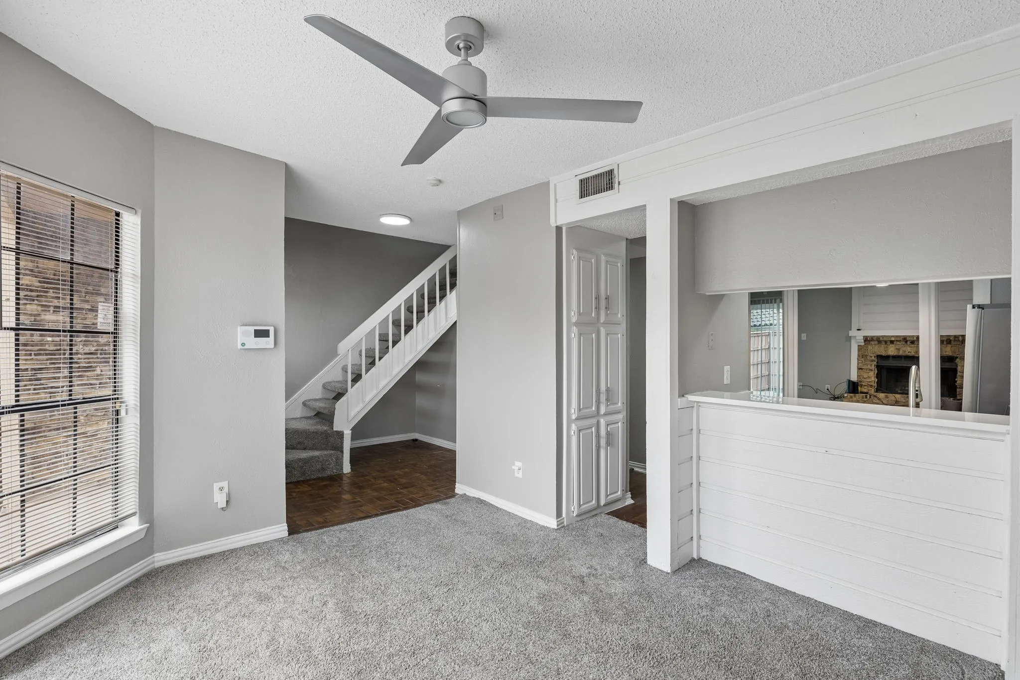 Condominium For Rent in Dallas County , 4236 Cuesta Drive, Irving, Texas 75038, 2 Bedroom, 3 Bathroom, 1 Garage spaces, 1,400 Sqft, built in 1981, mls#21302787, Real Estate Agent in Irving, Homes For Rent in Dallas county, Homes For Rent in Irving, Realtor in Irving Texas, Real Estate Brokerage Independent Realty Texas, Luminita Cordes Realtor