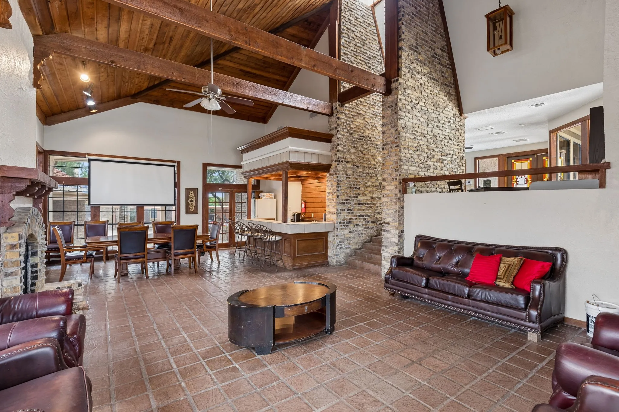 Condominium For Rent in Dallas County , 4236 Cuesta Drive, Irving, Texas 75038, 2 Bedroom, 3 Bathroom, 1 Garage spaces, 1,400 Sqft, built in 1981, mls#21302787, Real Estate Agent in Irving, Homes For Rent in Dallas county, Homes For Rent in Irving, Realtor in Irving Texas, Real Estate Brokerage Independent Realty Texas, Luminita Cordes Realtor