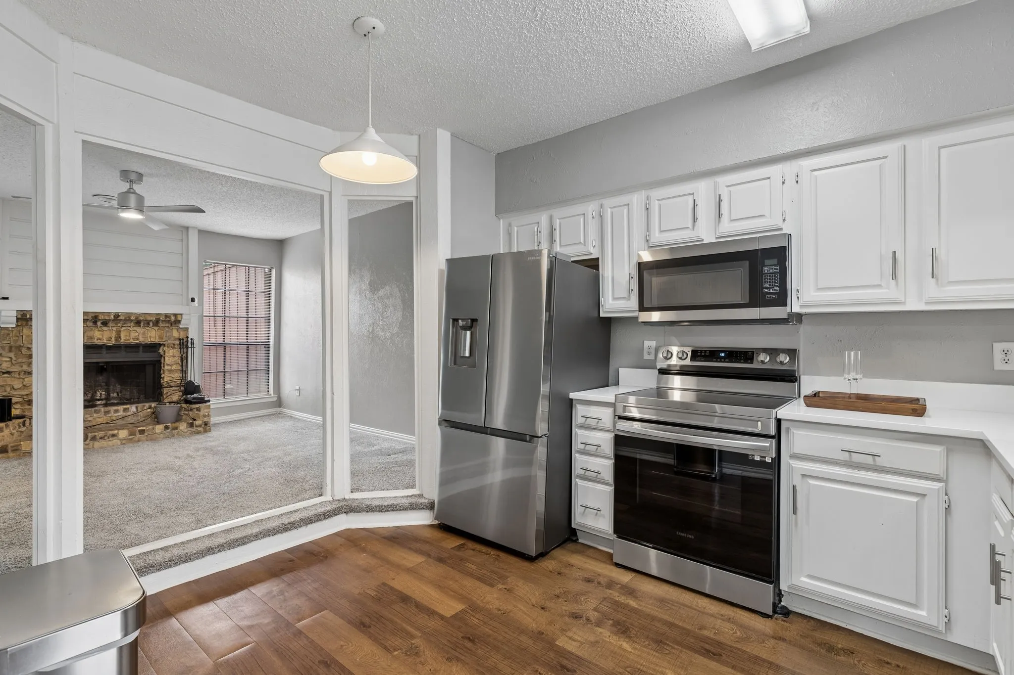 Condominium For Rent in Dallas County , 4236 Cuesta Drive, Irving, Texas 75038, 2 Bedroom, 3 Bathroom, 1 Garage spaces, 1,400 Sqft, built in 1981, mls#21302787, Real Estate Agent in Irving, Homes For Rent in Dallas county, Homes For Rent in Irving, Realtor in Irving Texas, Real Estate Brokerage Independent Realty Texas, Luminita Cordes Realtor