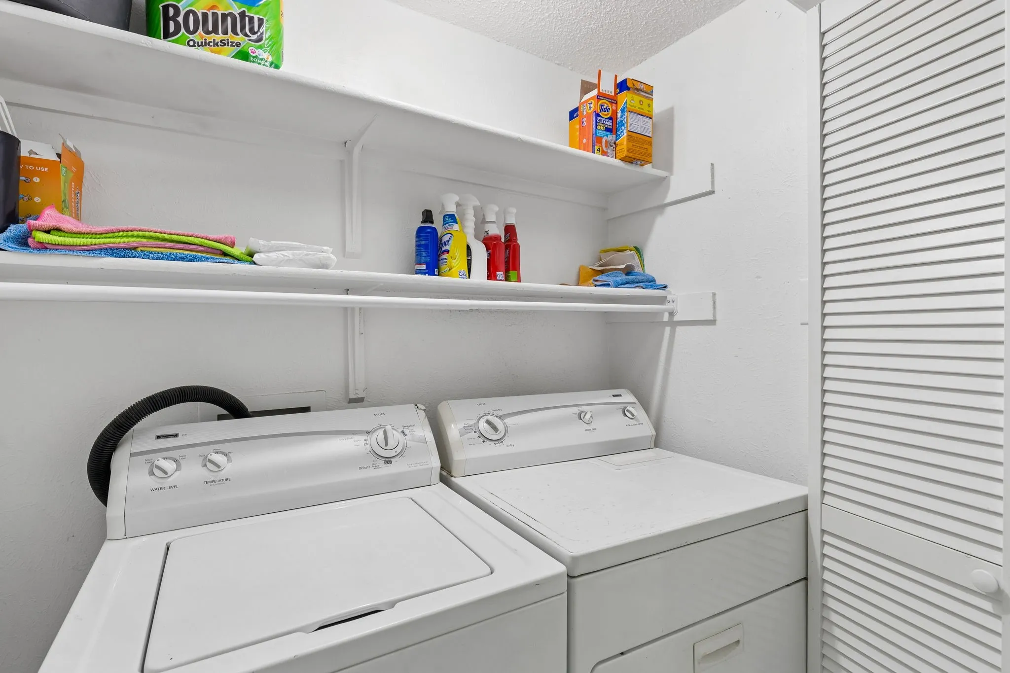 Condominium For Rent in Dallas County , 4236 Cuesta Drive, Irving, Texas 75038, 2 Bedroom, 3 Bathroom, 1 Garage spaces, 1,400 Sqft, built in 1981, mls#21302787, Real Estate Agent in Irving, Homes For Rent in Dallas county, Homes For Rent in Irving, Realtor in Irving Texas, Real Estate Brokerage Independent Realty Texas, Luminita Cordes Realtor
