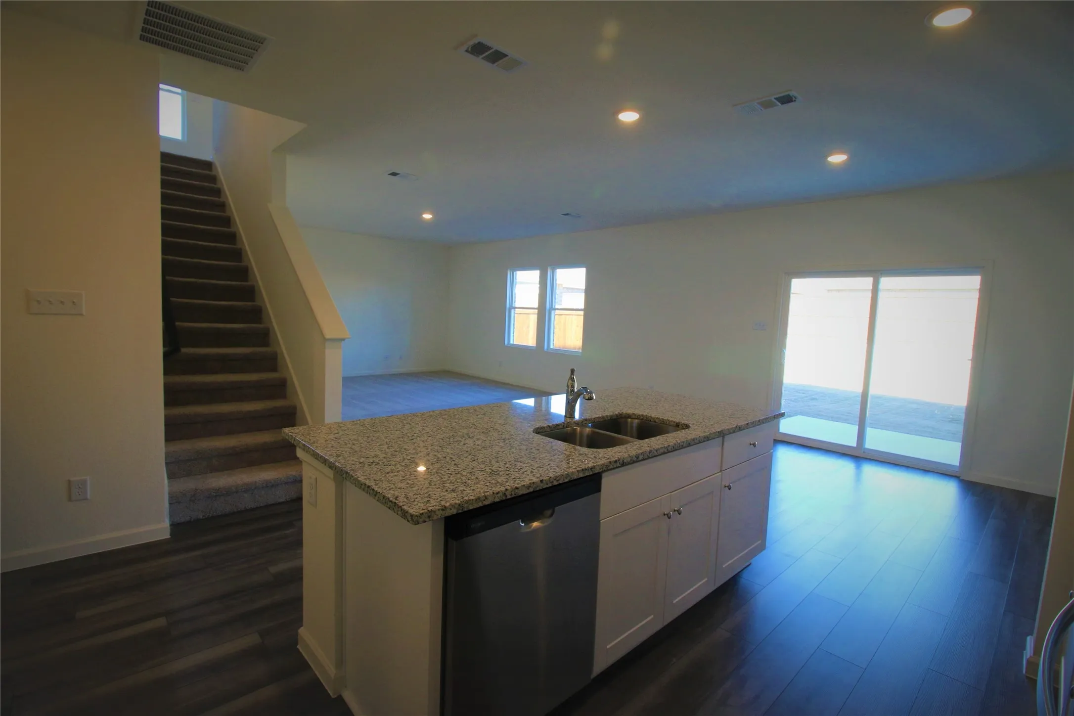 Single Family Residence For Rent in Kaufman County , 1221 Herring Drive, Forney, Texas 75126, 4 Bedroom, 3 Bathroom, 2 Garage spaces, 2,338 Sqft, built in 2026, mls#21296155, Real Estate Agent in Forney, Homes For Rent in Kaufman county, Homes For Rent in Forney, Realtor in Forney Texas, Real Estate Brokerage Independent Realty Texas, Luminita Cordes Realtor