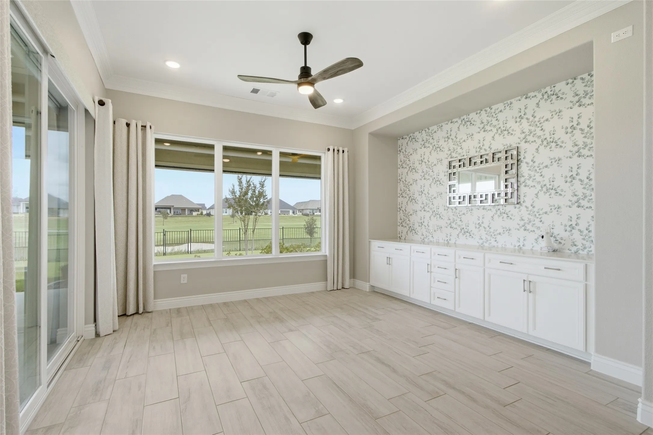 Single Family Residence For Sale in Denton County , 10908 Goodland Drive, Denton, Texas 76207, 4 Bedroom, 3 Bathroom, 3 Garage spaces, 3,056 Sqft, built in 2021, mls#21303118, Real Estate Agent in Denton, Homes For Sale in Denton county, Homes For Sale in Denton, Realtor in Denton Texas, Real Estate Brokerage Independent Realty Texas, Luminita Cordes Realtor