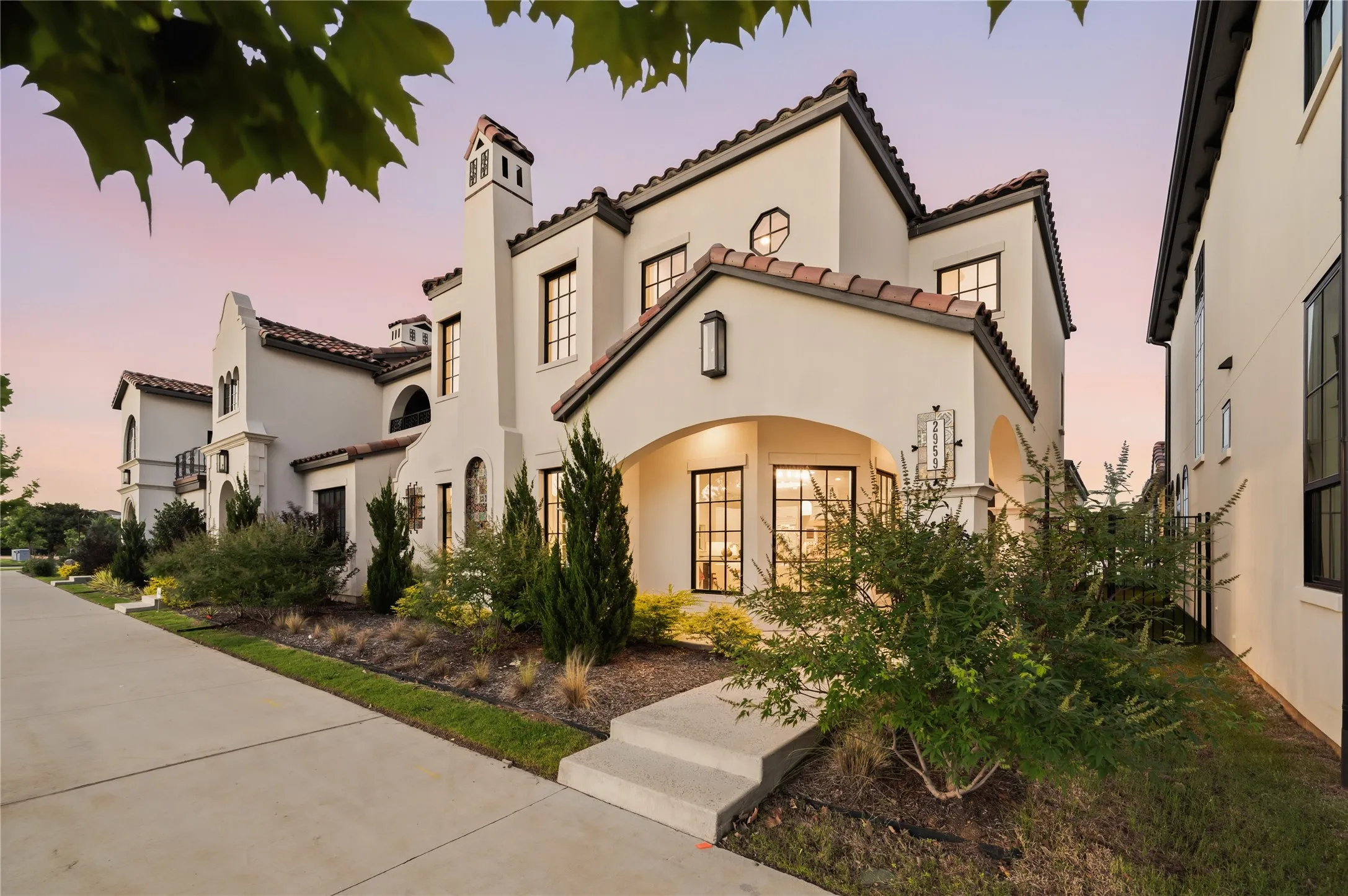 Single Family Residence For Sale in Tarrant County , 2959 Sunset Boulevard, Flower Mound, Texas 75022, 4 Bedroom, 3 Bathroom, 2 Garage spaces, 2,846 Sqft, built in 2024, mls#21303105, Real Estate Agent in Flower Mound, Homes For Sale in Tarrant county, Homes For Sale in Flower Mound, Realtor in Flower Mound Texas, Real Estate Brokerage Independent Realty Texas, Luminita Cordes Realtor