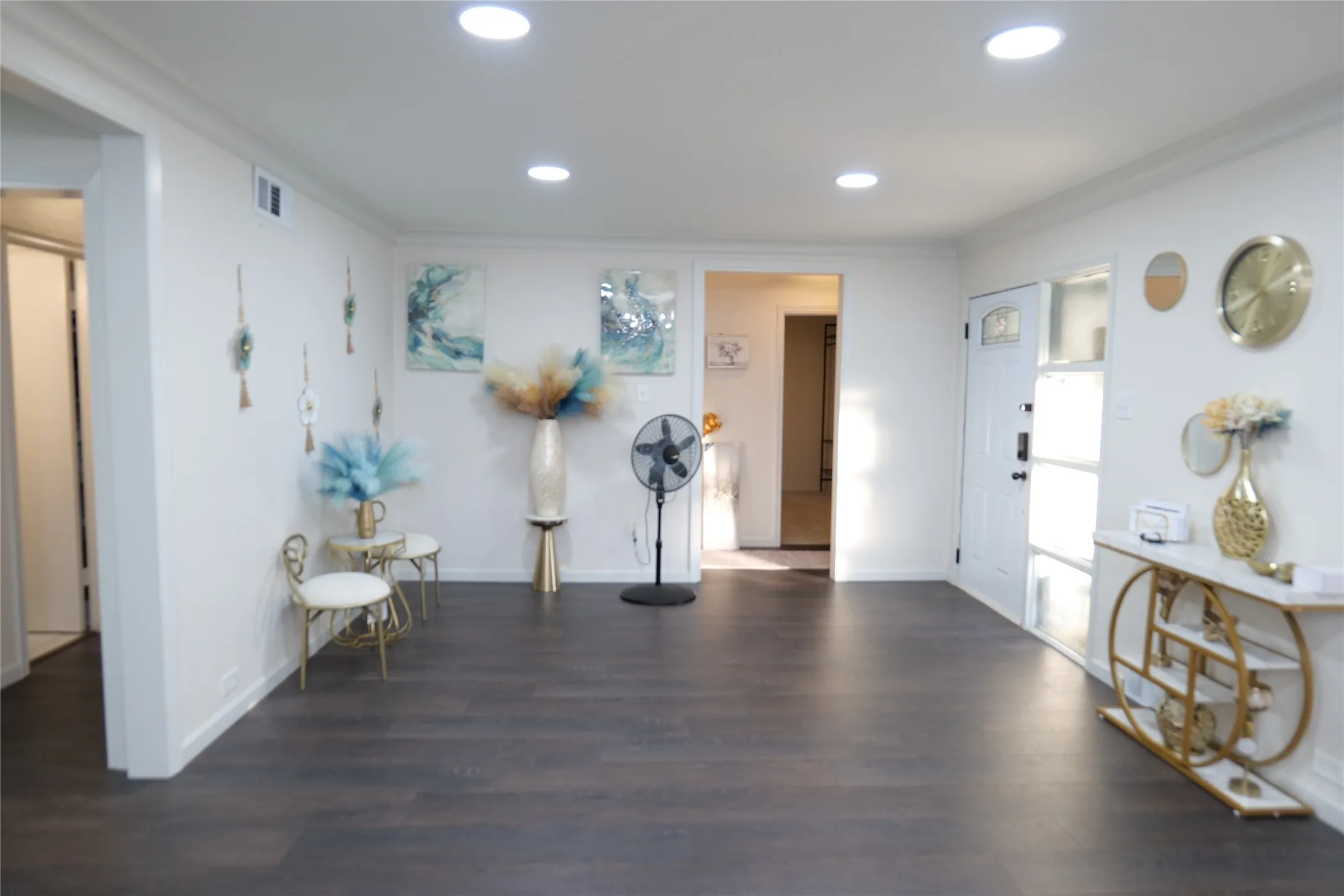 Single Family Residence For Sale in Dallas County , 2702 Belknap Avenue, Dallas, Texas 75216, 3 Bedrooms, 2 Bathrooms, 2 Garage spaces, 1,582 Sqft, built in 1951, Price $260,499, mls#21303481, Real Estate Agent in Dallas, Homes For Sale in Dallas county, Homes For Sale in Dallas, Realtor in Dallas Texas, Real Estate Brokerage Independent Realty Texas, Luminita Cordes Realtor