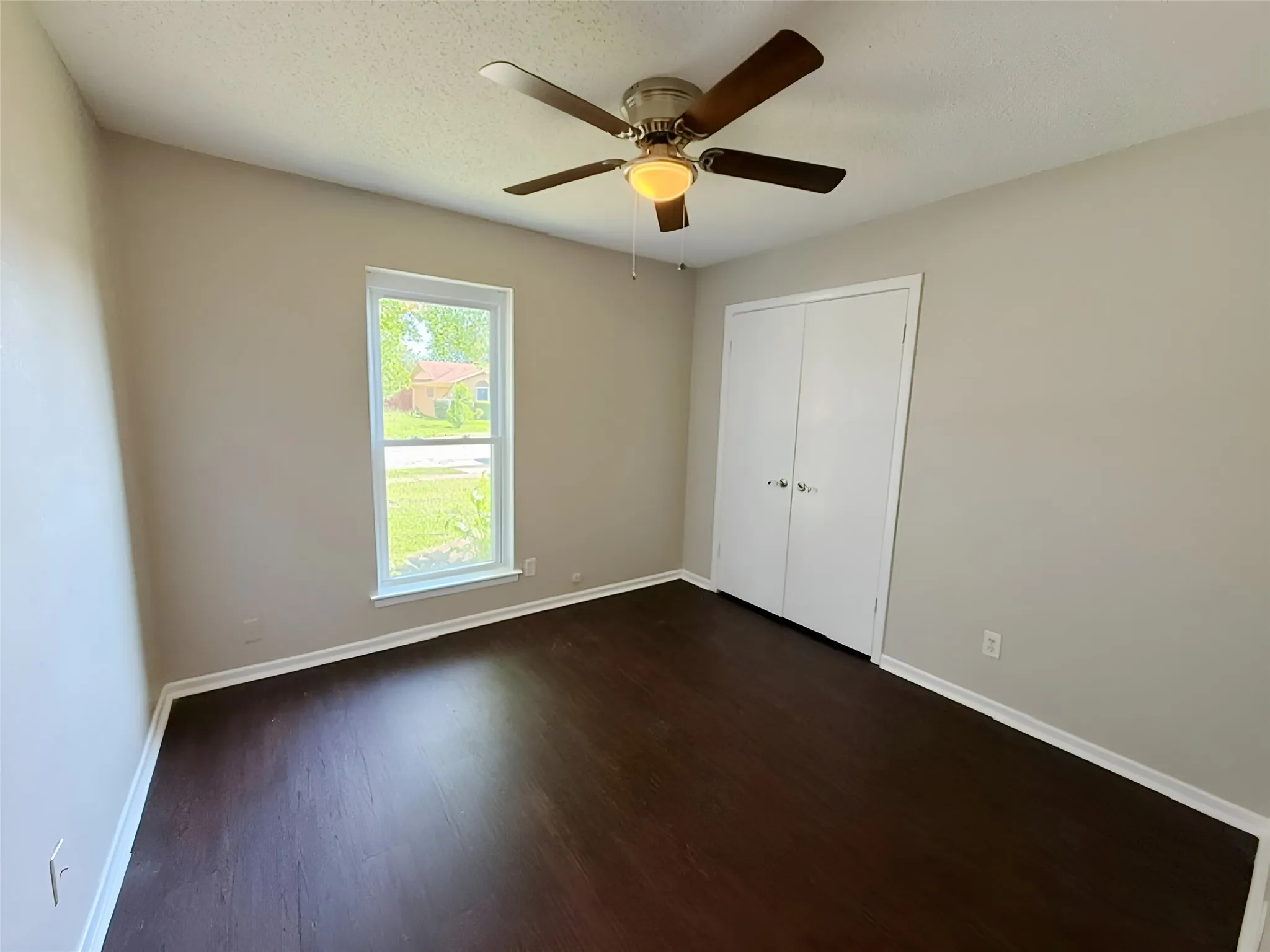 Single Family Residence For Sale in Dallas County , 1721 Melrose Street, Garland, Texas 75042, 4 Bedroom, 2 Bathroom, Garage spaces, 1,775 Sqft, built in 1972, mls#21304366, Real Estate Agent in Garland, Homes For Sale in Dallas county, Homes For Sale in Garland, Realtor in Garland Texas, Real Estate Brokerage Independent Realty Texas, Luminita Cordes Realtor