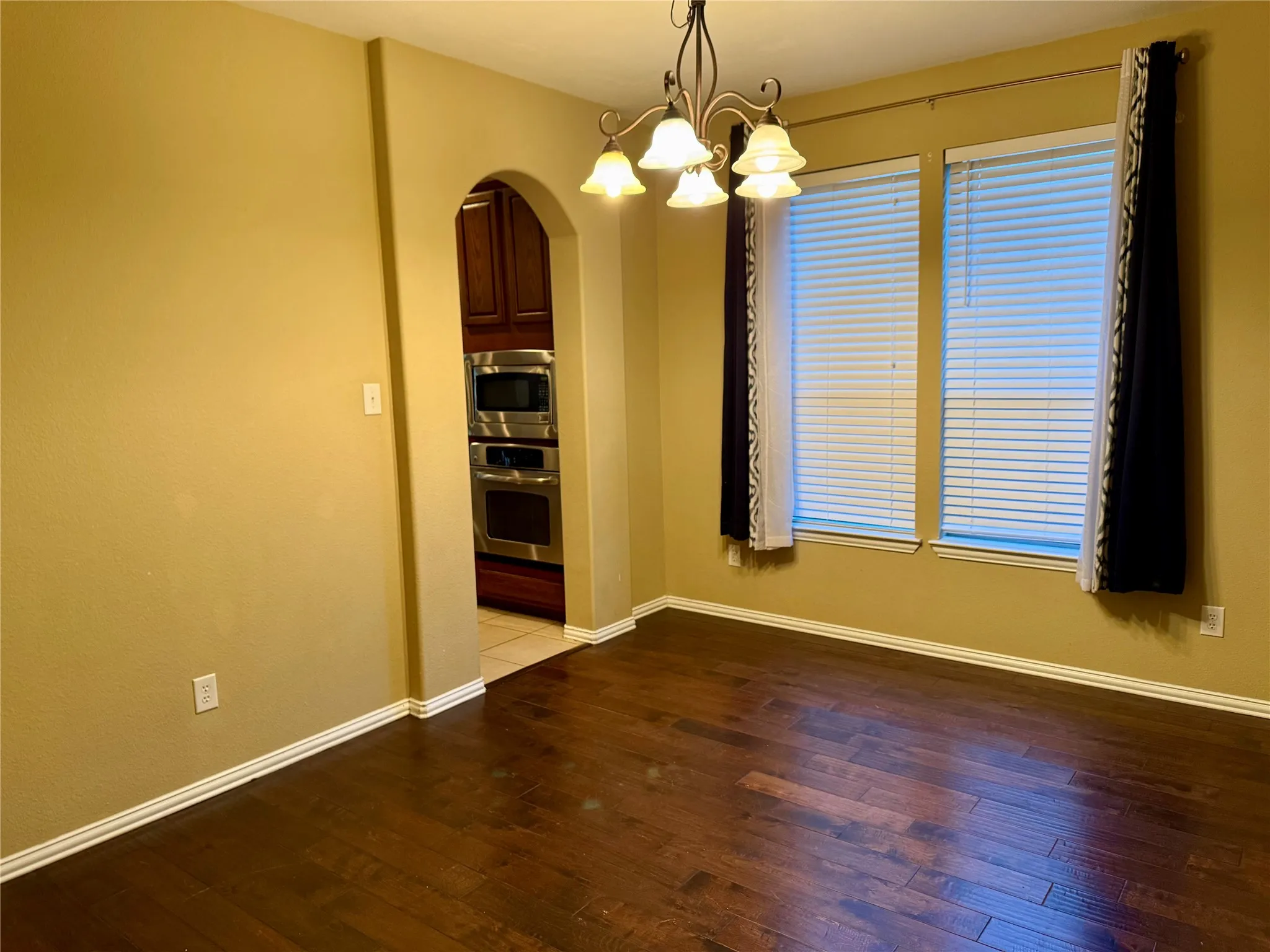 Single Family Residence For Sale in Collin County , 2617 Fritz Street, Melissa, Texas 75454, 4 Bedroom, 4 Bathroom, 2 Garage spaces, 3,467 Sqft, built in 2007, mls#21304367, Real Estate Agent in Melissa, Homes For Sale in Collin county, Homes For Sale in Melissa, Realtor in Melissa Texas, Real Estate Brokerage Independent Realty Texas, Luminita Cordes Realtor