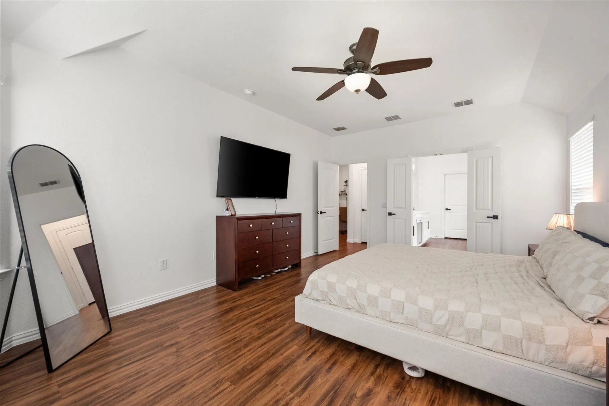 Single Family Residence For Sale in Johnson County , 2601 Creswick Drive, Mansfield, Texas 76084, 3 Bedroom, 2 Bathroom, 2 Garage spaces, 2,191 Sqft, built in 2020, mls#21302801, Real Estate Agent in Mansfield, Homes For Sale in Johnson county, Homes For Sale in Mansfield, Realtor in Mansfield Texas, Real Estate Brokerage Independent Realty Texas, Luminita Cordes Realtor