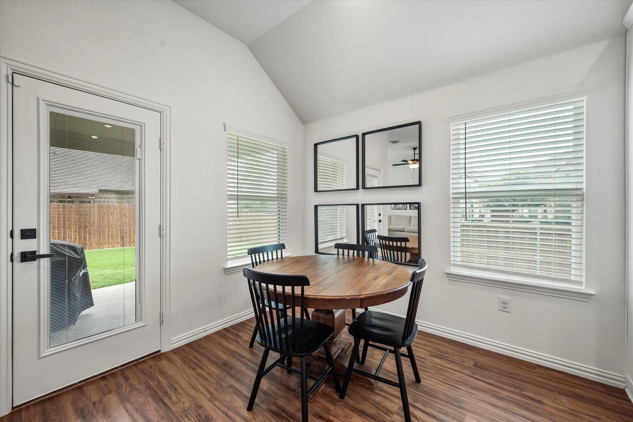 Eat in dining area