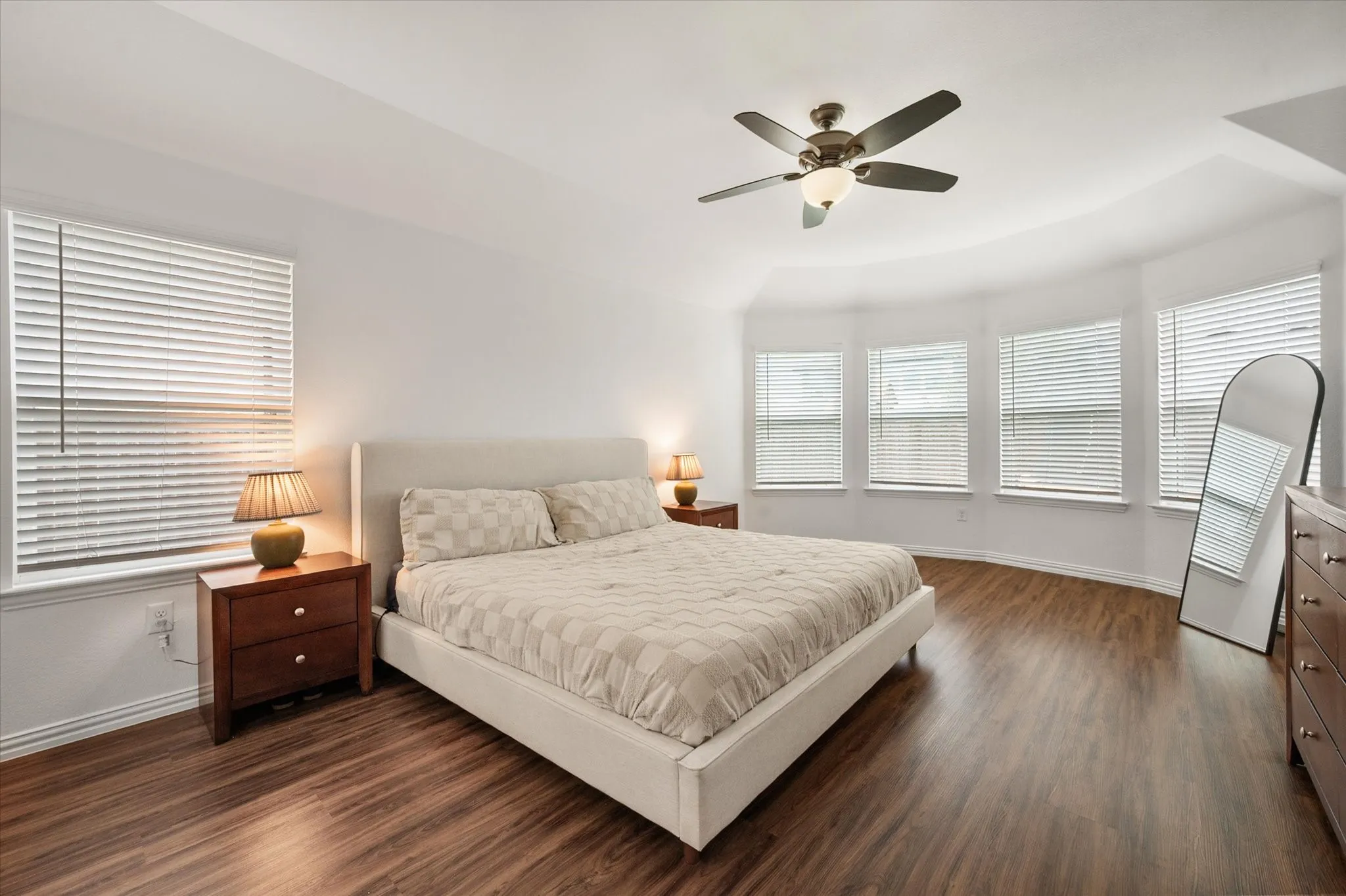 Spacious primary bedroom