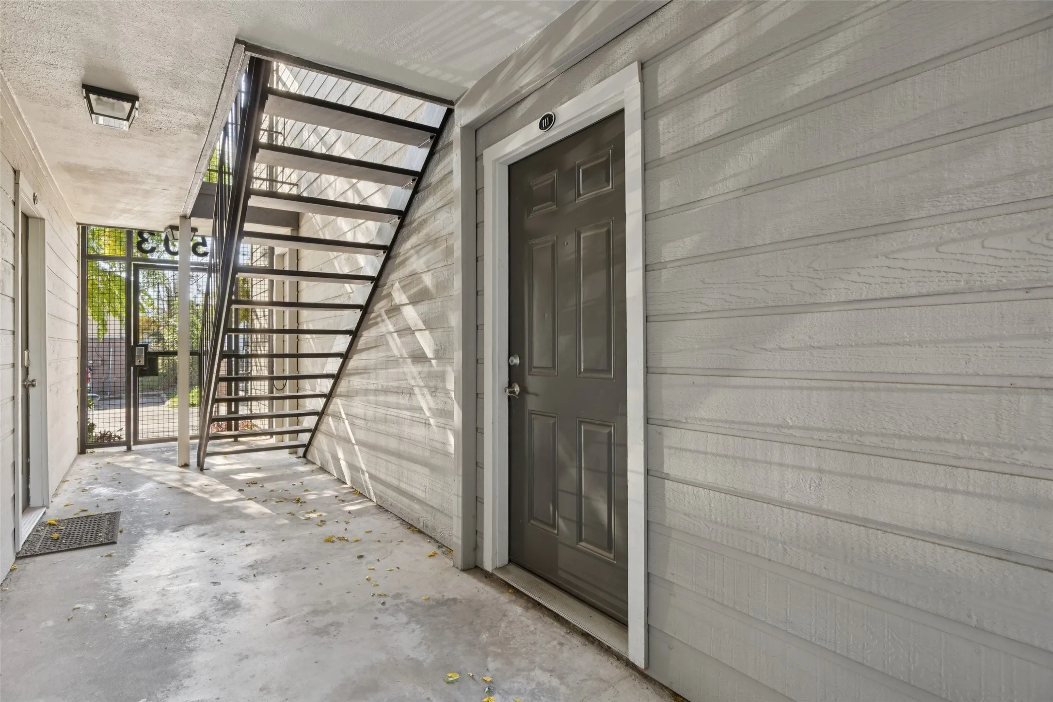 Condominium For Sale in Dallas County , 1503 N Garrett Avenue 111, Dallas, Texas 75206, 1 Bedroom, 1 Bathroom, Garage spaces, 586 Sqft, built in 1982, mls#21303032, Real Estate Agent in Dallas, Homes For Sale in Dallas county, Homes For Sale in Dallas, Realtor in Dallas Texas, Real Estate Brokerage Independent Realty Texas, Luminita Cordes Realtor