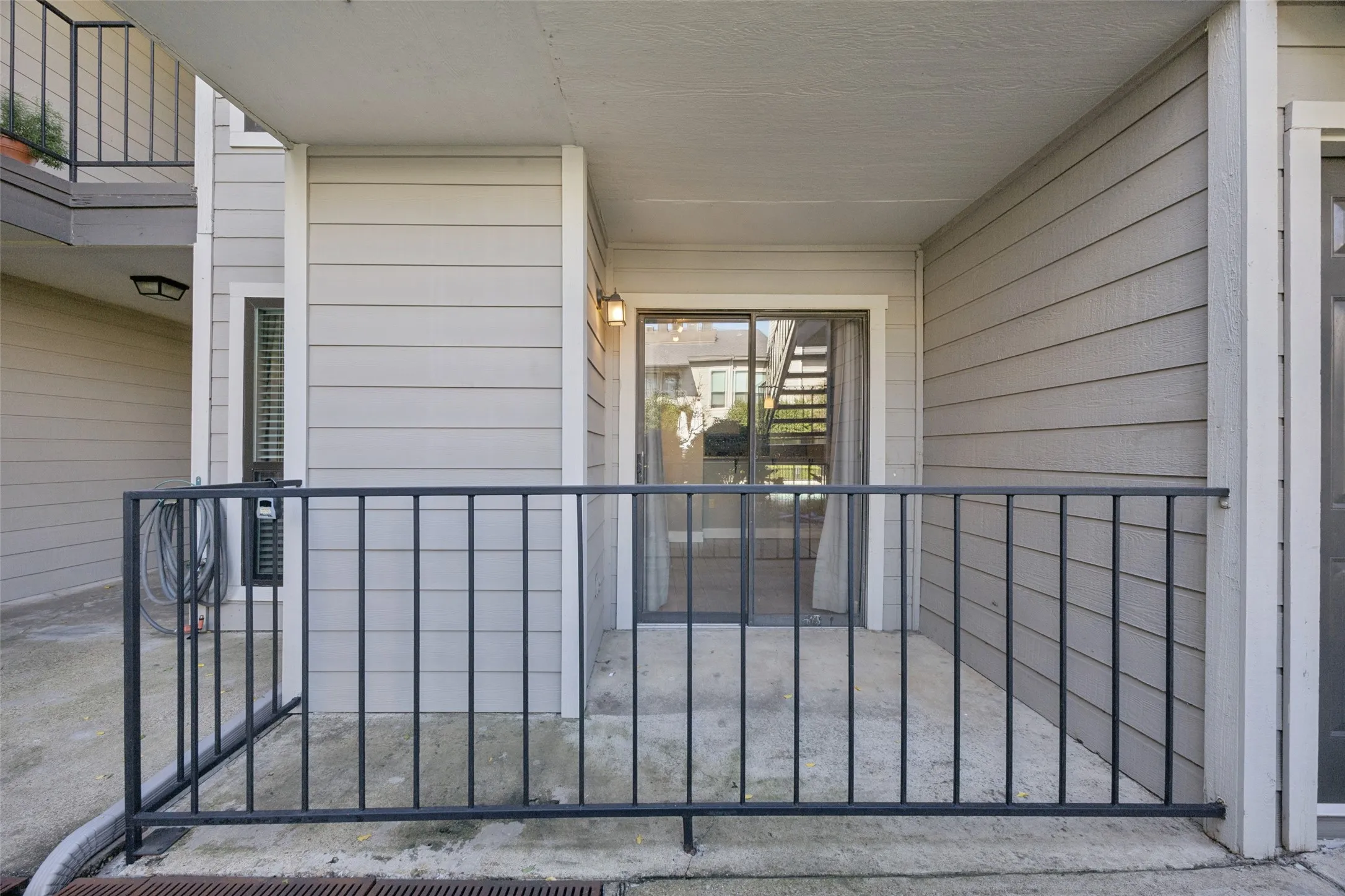 Condominium For Sale in Dallas County , 1503 N Garrett Avenue 111, Dallas, Texas 75206, 1 Bedroom, 1 Bathroom, Garage spaces, 586 Sqft, built in 1982, mls#21303032, Real Estate Agent in Dallas, Homes For Sale in Dallas county, Homes For Sale in Dallas, Realtor in Dallas Texas, Real Estate Brokerage Independent Realty Texas, Luminita Cordes Realtor