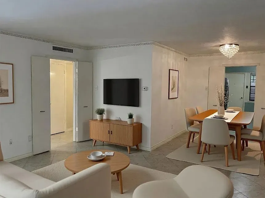 Condominium For Sale in Dallas County , 11332 Park Central Place B, Dallas, Texas 75230, 2 Bedroom, 2 Bathroom, Garage spaces, 1,301 Sqft, built in 1961, mls#21300128, Real Estate Agent in Dallas, Homes For Sale in Dallas county, Homes For Sale in Dallas, Realtor in Dallas Texas, Real Estate Brokerage Independent Realty Texas, Luminita Cordes Realtor