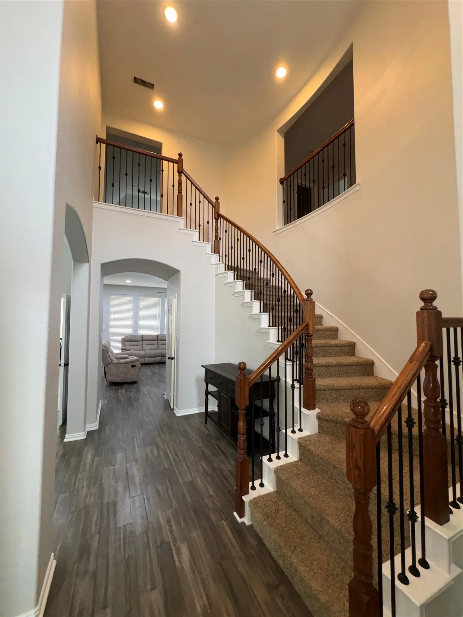 Single Family Residence For Rent in Kaufman County , 1006 Knoxbridge Road, Forney, Texas 75126, 5 Bedroom, 4 Bathroom, 2 Garage spaces, 3,842 Sqft, built in 2009, mls#21281852, Real Estate Agent in Forney, Homes For Rent in Kaufman county, Homes For Rent in Forney, Realtor in Forney Texas, Real Estate Brokerage Independent Realty Texas, Luminita Cordes Realtor