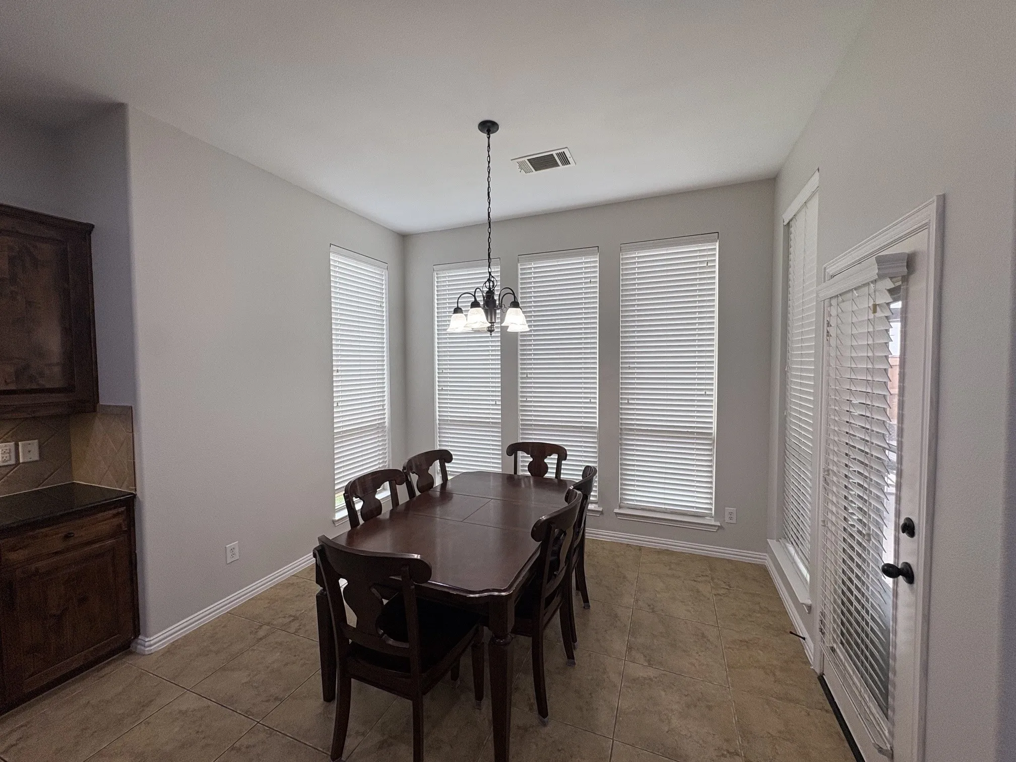 Single Family Residence For Rent in Kaufman County , 1006 Knoxbridge Road, Forney, Texas 75126, 5 Bedroom, 4 Bathroom, 2 Garage spaces, 3,842 Sqft, built in 2009, mls#21281852, Real Estate Agent in Forney, Homes For Rent in Kaufman county, Homes For Rent in Forney, Realtor in Forney Texas, Real Estate Brokerage Independent Realty Texas, Luminita Cordes Realtor