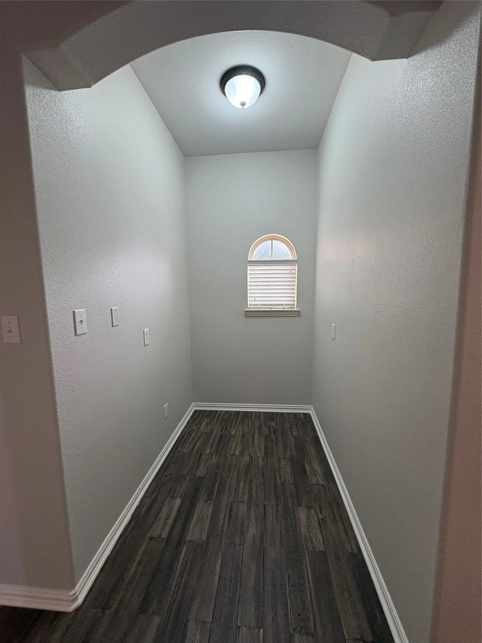 Single Family Residence For Rent in Kaufman County , 1006 Knoxbridge Road, Forney, Texas 75126, 5 Bedroom, 4 Bathroom, 2 Garage spaces, 3,842 Sqft, built in 2009, mls#21281852, Real Estate Agent in Forney, Homes For Rent in Kaufman county, Homes For Rent in Forney, Realtor in Forney Texas, Real Estate Brokerage Independent Realty Texas, Luminita Cordes Realtor