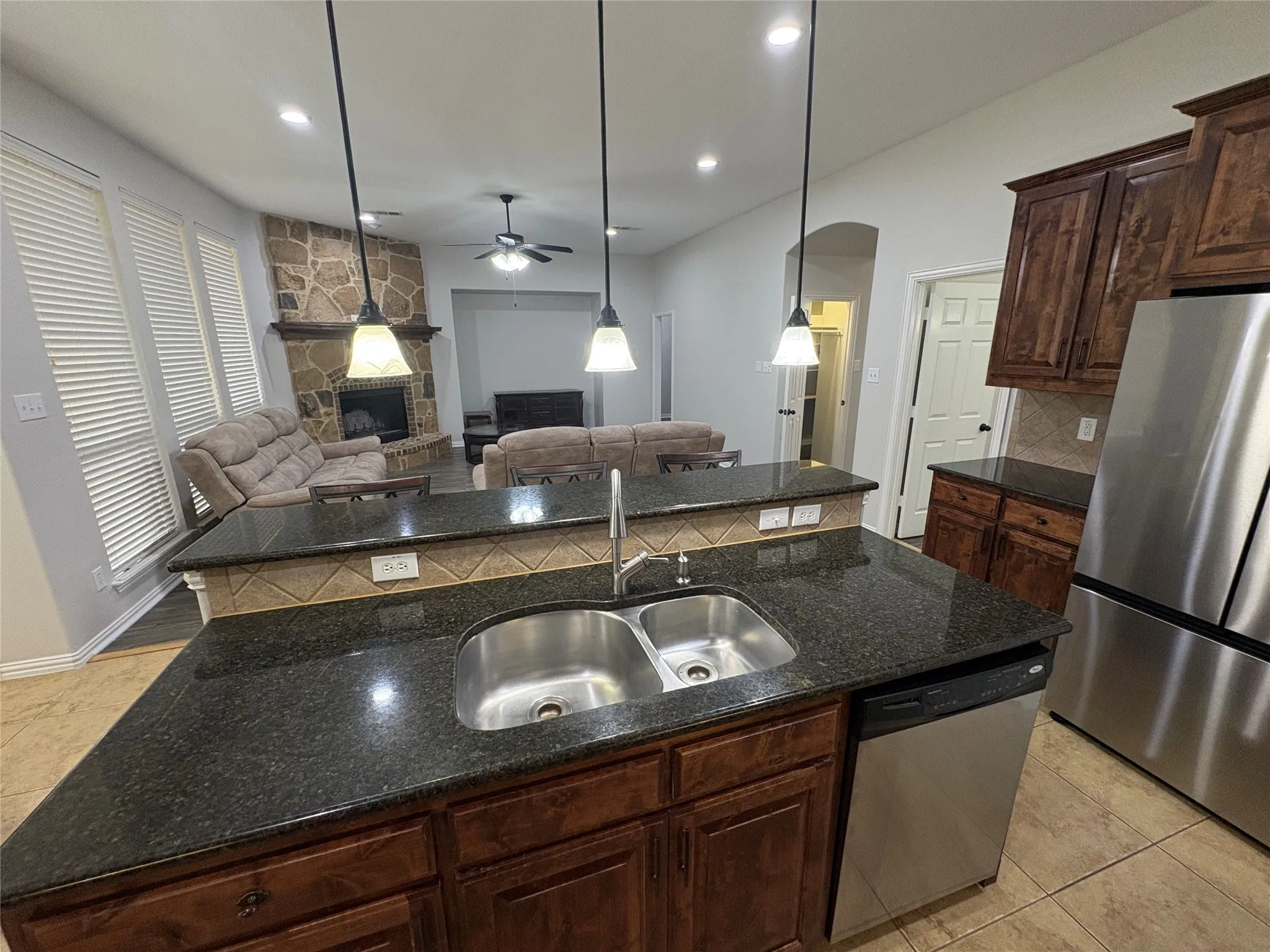 Single Family Residence For Rent in Kaufman County , 1006 Knoxbridge Road, Forney, Texas 75126, 5 Bedroom, 4 Bathroom, 2 Garage spaces, 3,842 Sqft, built in 2009, mls#21281852, Real Estate Agent in Forney, Homes For Rent in Kaufman county, Homes For Rent in Forney, Realtor in Forney Texas, Real Estate Brokerage Independent Realty Texas, Luminita Cordes Realtor